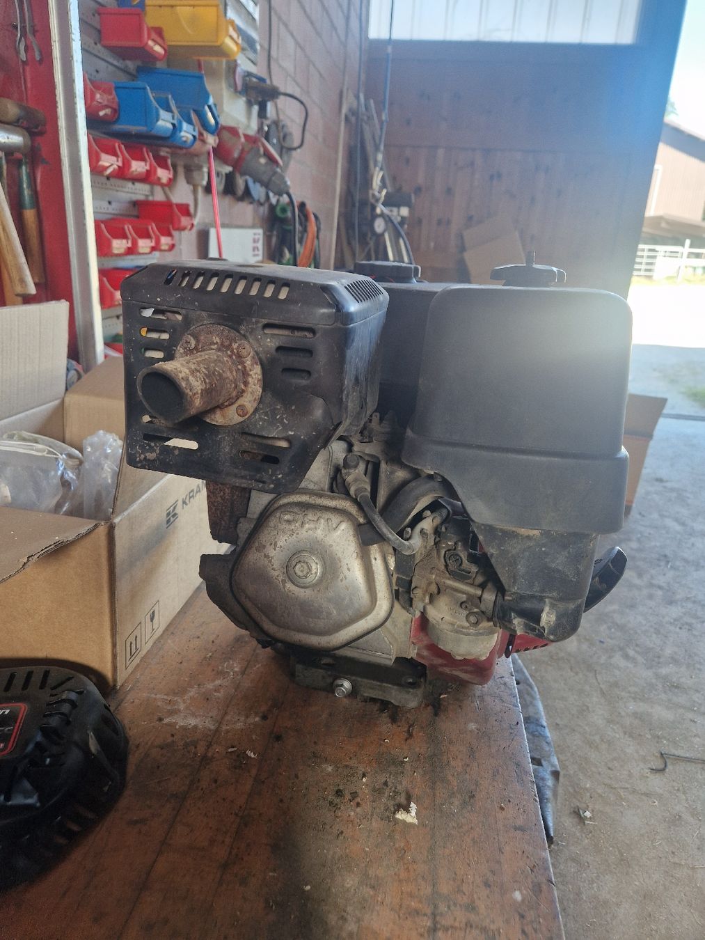 Honda Motori: Honda GX390 Benzinmotor – Usato da Hittnau venduto da Cs94 3