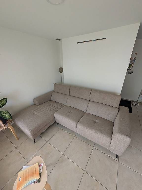 Livique Sofas: Sofa – Gebraucht aus Benken SG von Marco0201
