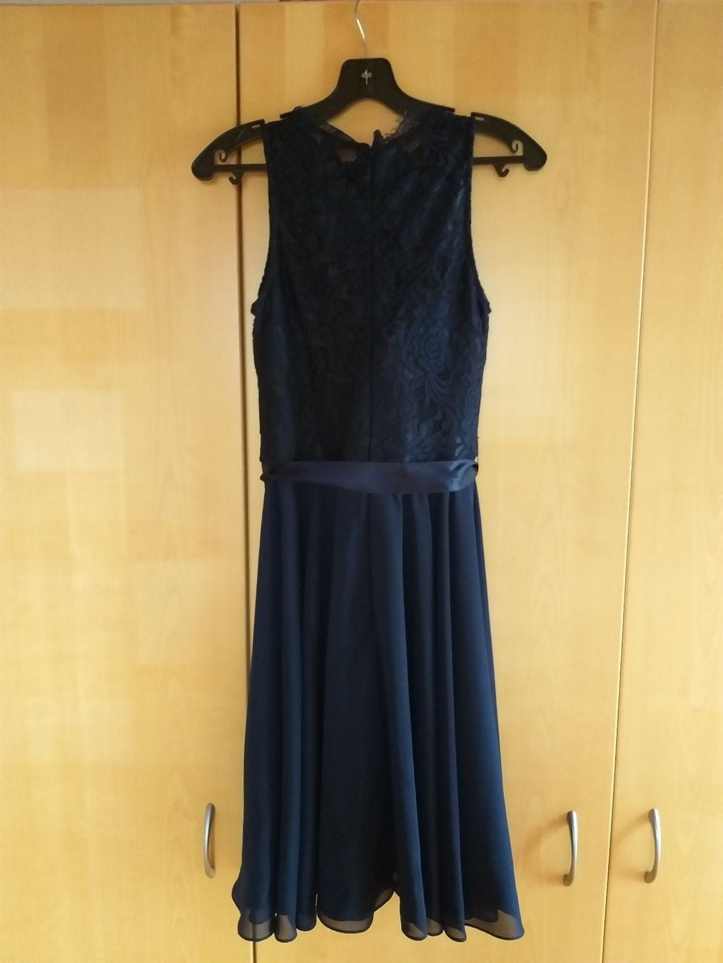 Vestiti: Abendkleid dunkelblau Gr 34 – Usato da Magden venduto da utsalk 1