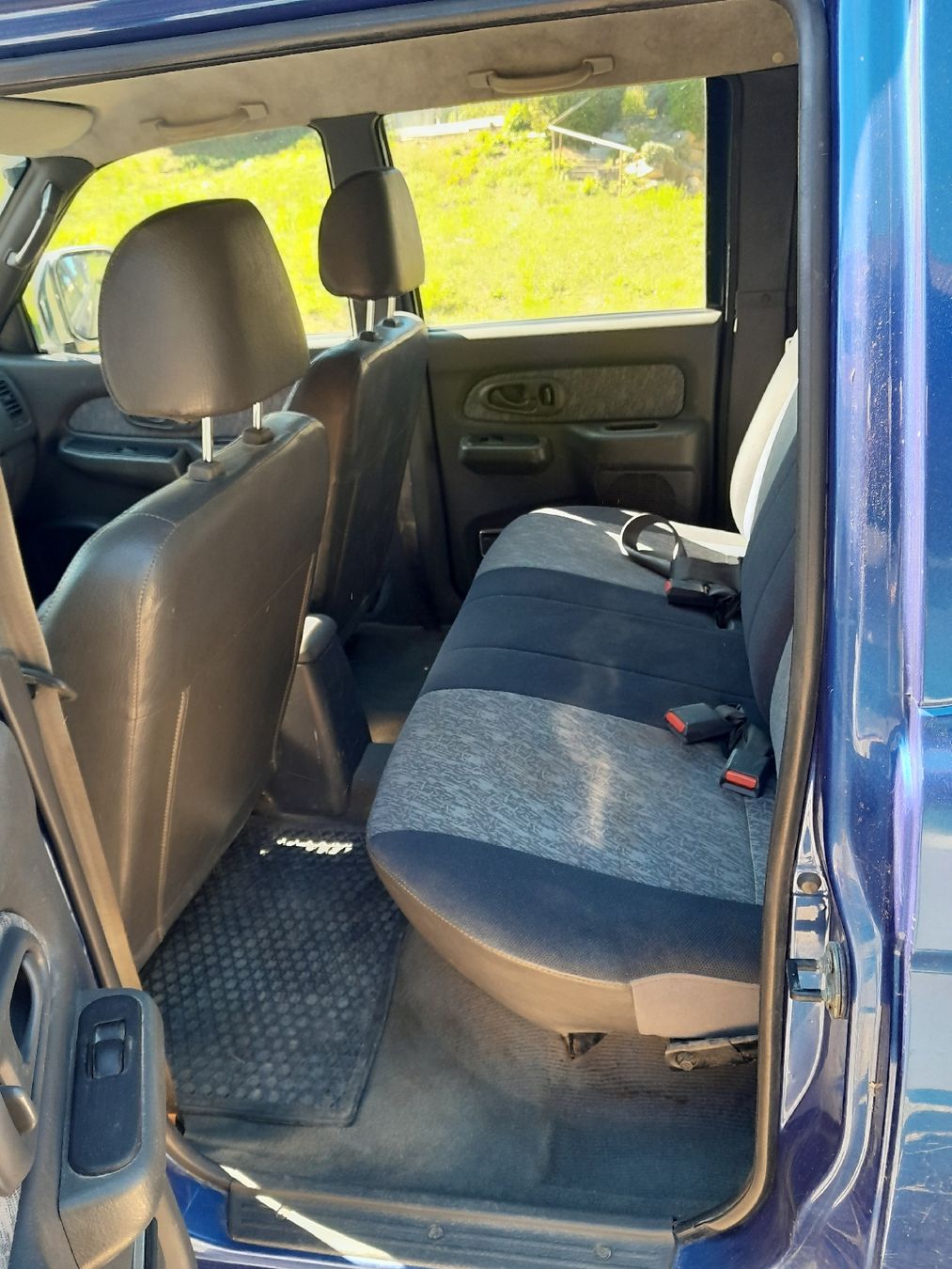 Véhicules utilitaires: Mitsubishi l200 – D'occasion à Schleitheim par joel032 9