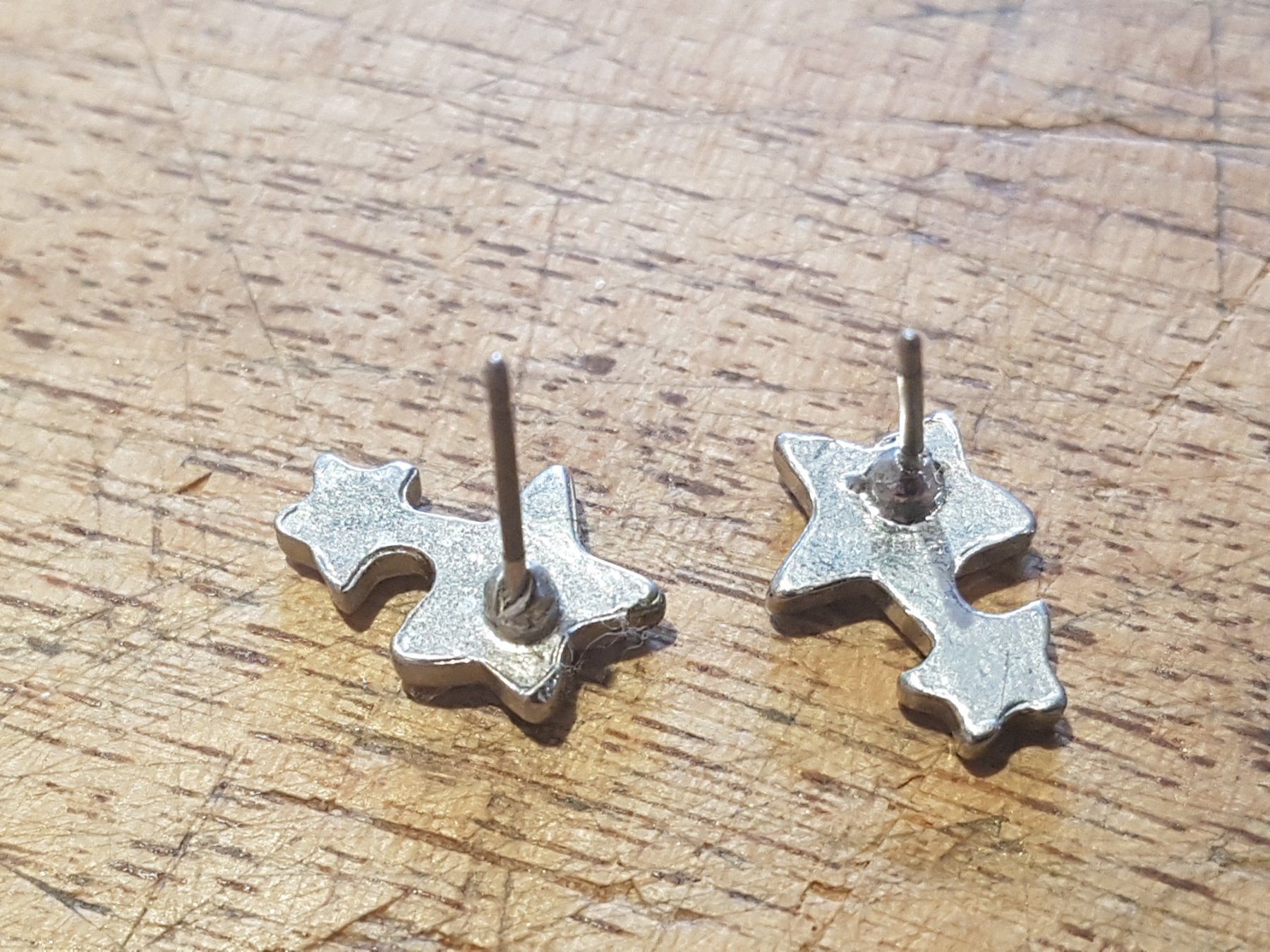 Ohrringe & -stecker: Ohrstecker Sternchen m.2 versch.grossen 5er-Sternen glitzrig – Gebraucht aus Ettingen von Maranathatalitha 3