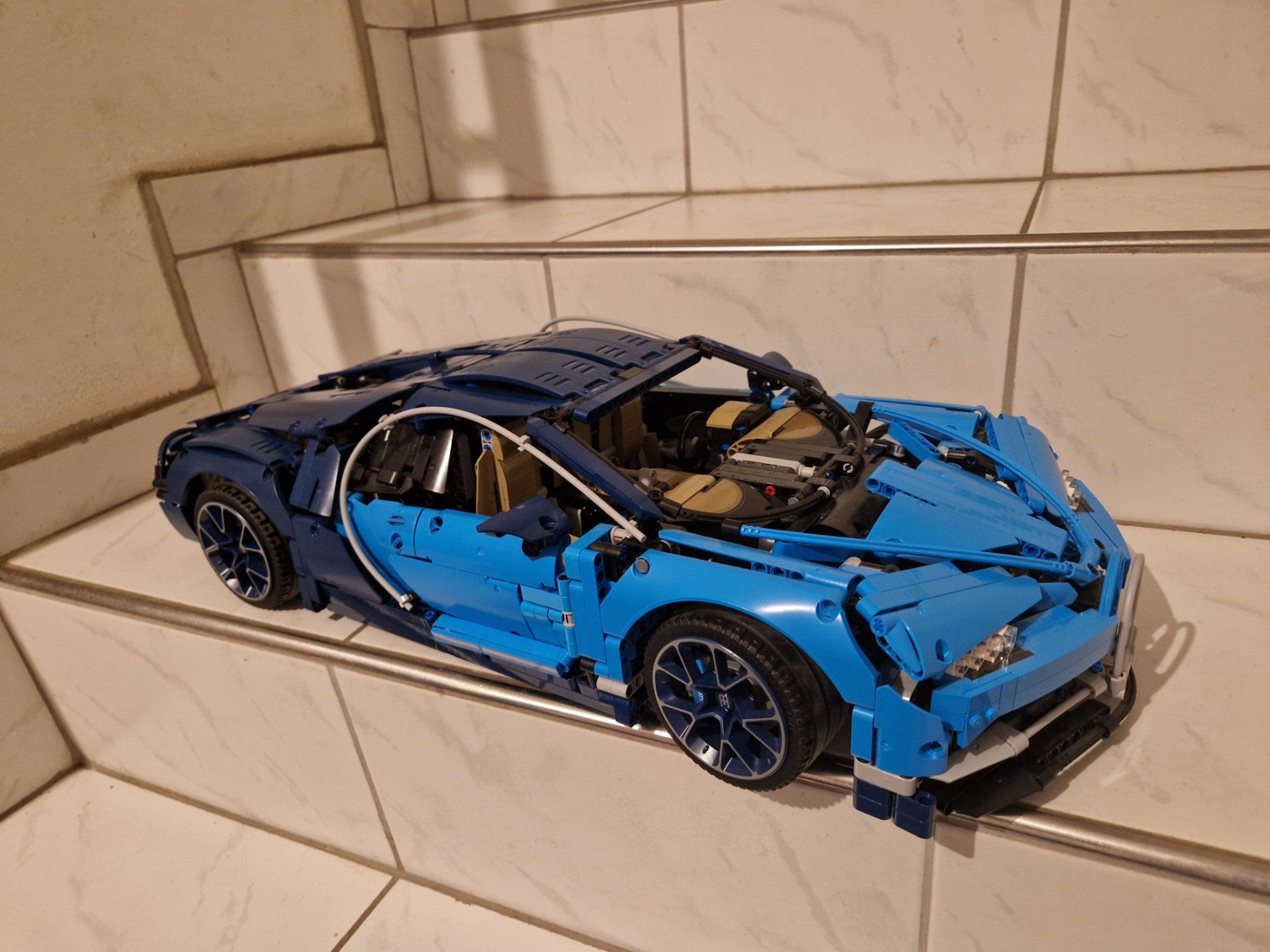 Lego Baukästen: LEGO Technic Bugatti Chiron 42083 Modell gebraucht – Gebraucht aus Egnach von rom_ruet 1