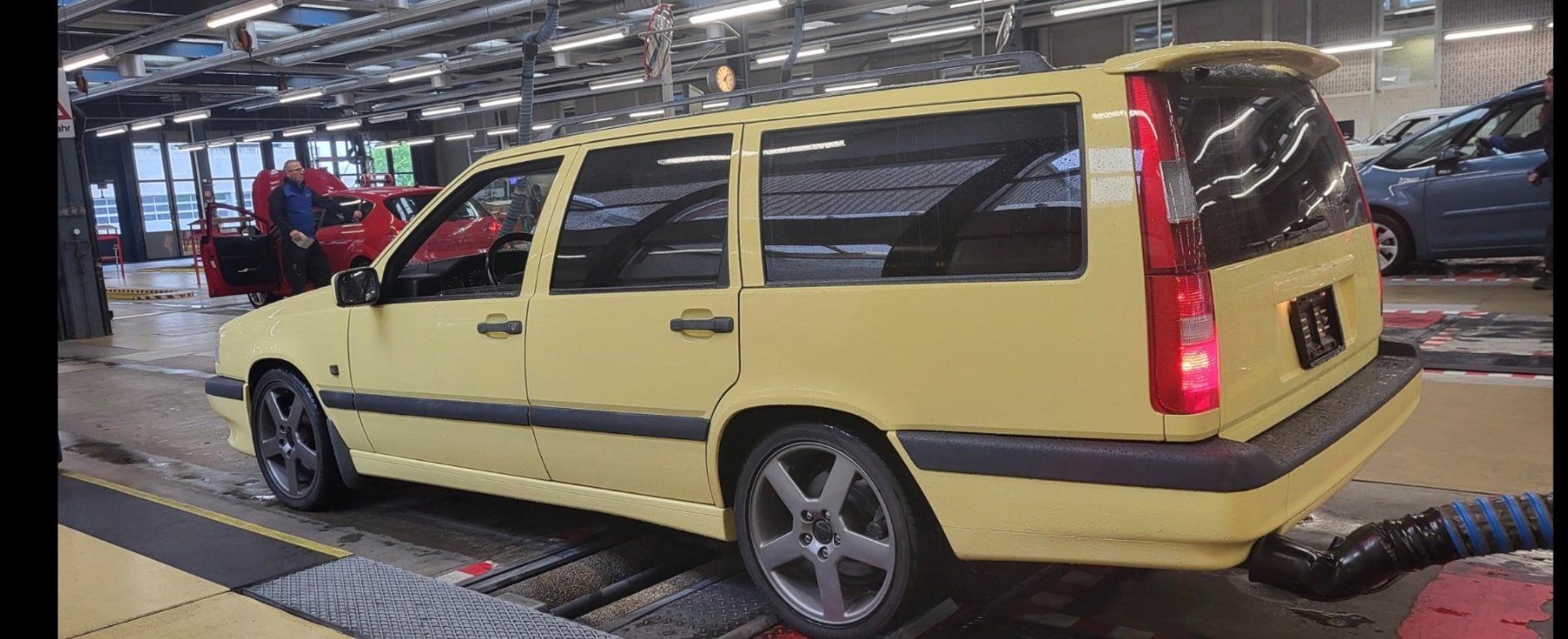 Volvo Autos: Volvo 850 T5R – Gebraucht aus Alpnach-Dorf von Synolux 1