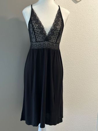 Negligé schwarz mit Spitze von Lascana Gr. 40/42