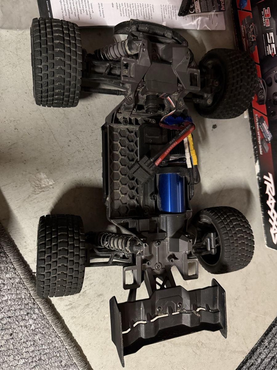 Traxxas Modellismo RC: RC Auto Traxxas Mini XRT 4WD RTR – Usato da Aadorf venduto da Apoly 4