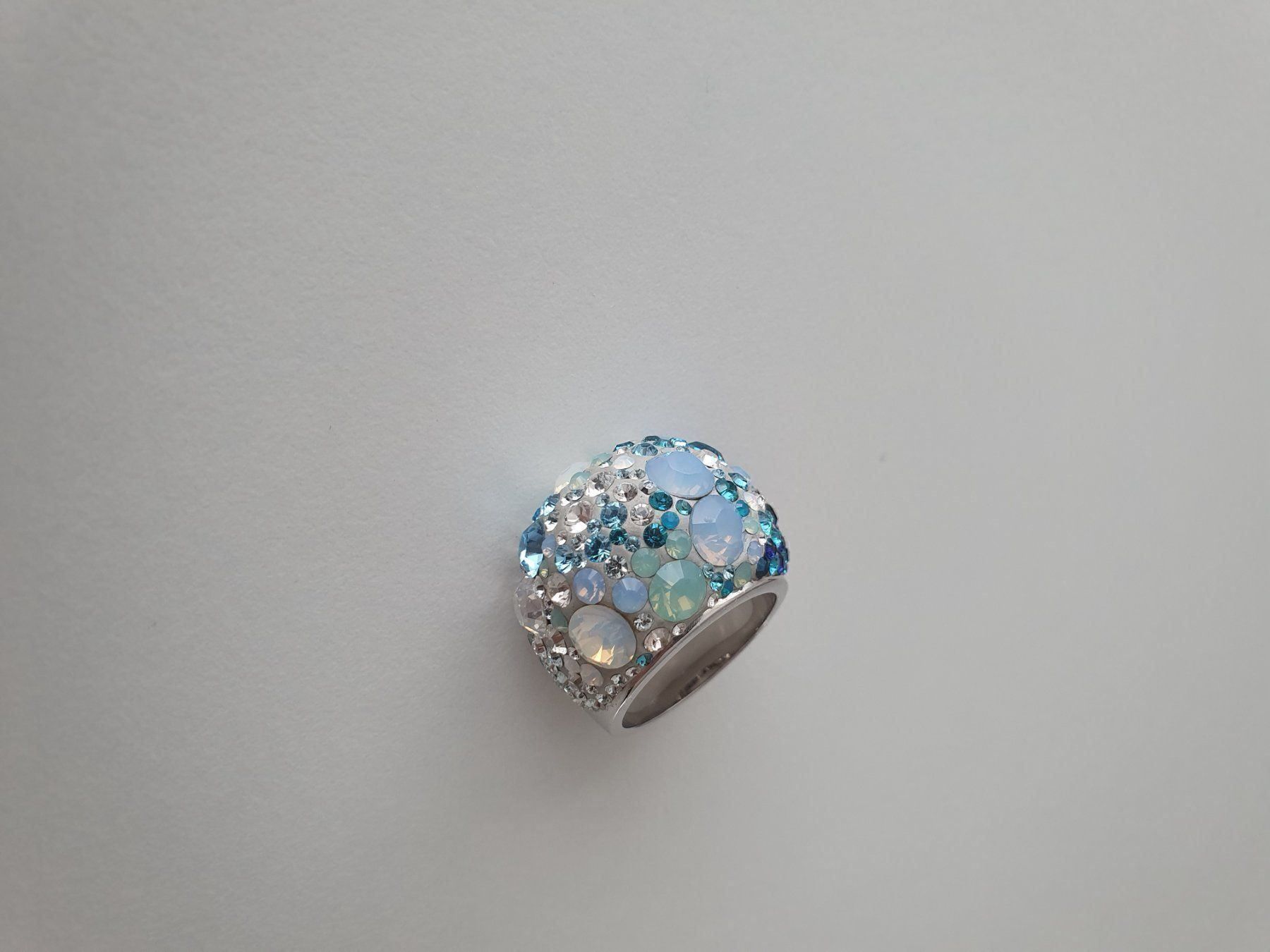 Swarovski Anelli: Swarovski ring chic multi blue – Nuovo (secondo la descrizione) da Steinmaur venduto da DS89 1