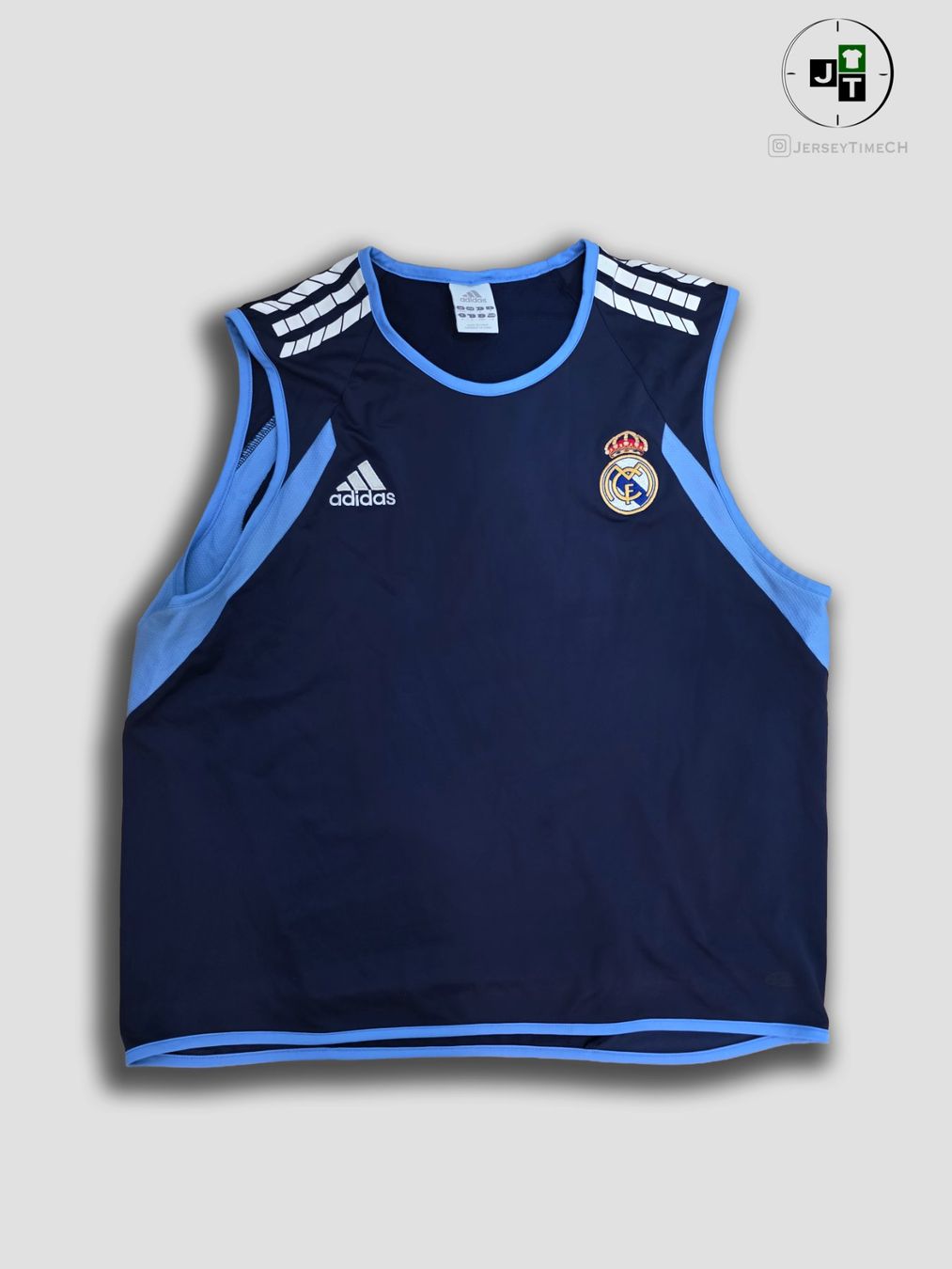 Real Madrid Canottiere & Pantaloni: REAL MADRID TRAINING TANK TOP – Usato da Lüchingen venduto da Jersey_Time