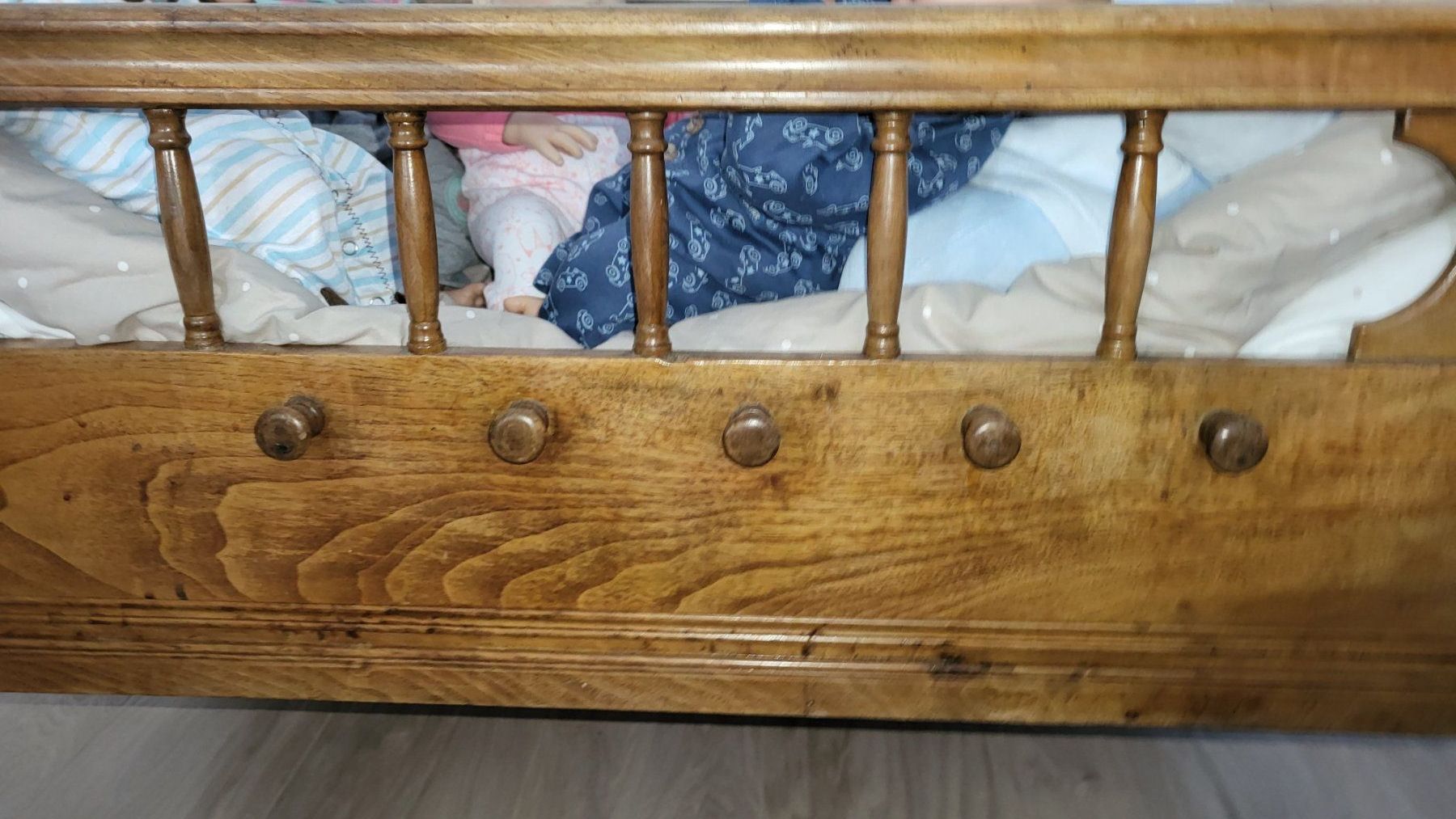 Lits: Altes Kinderbettli – D'occasion à Thun par eb7_85tk 2