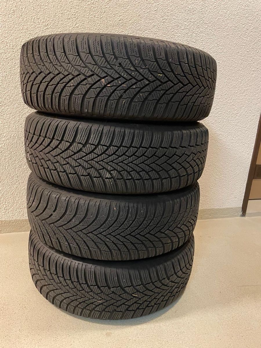 Pneus & Kompletträder: 4 Winterräder / Autoreifen – Gebraucht aus Zürich von leo_sf7t