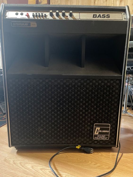 Carlsbro stingray store bass amp