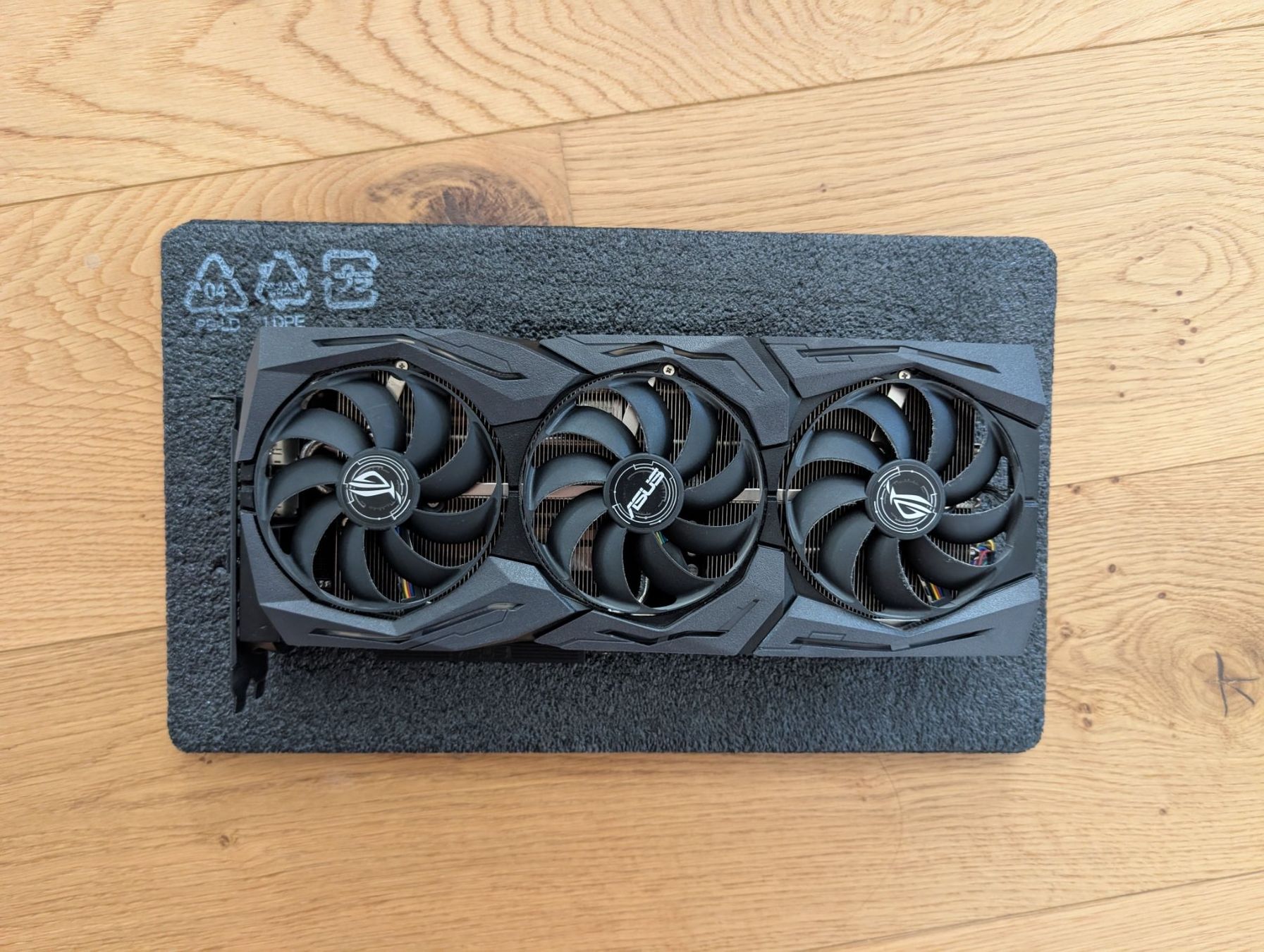 Asus Cartes graphiques: ASUS GeForce ROG STRIX RTX 2080 O8G – D'occasion à Rüthi (Rheintal) par Hafo1992 1