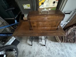 Phoenix Nähmaschine antik, Top Zustand, Vintage Deko!