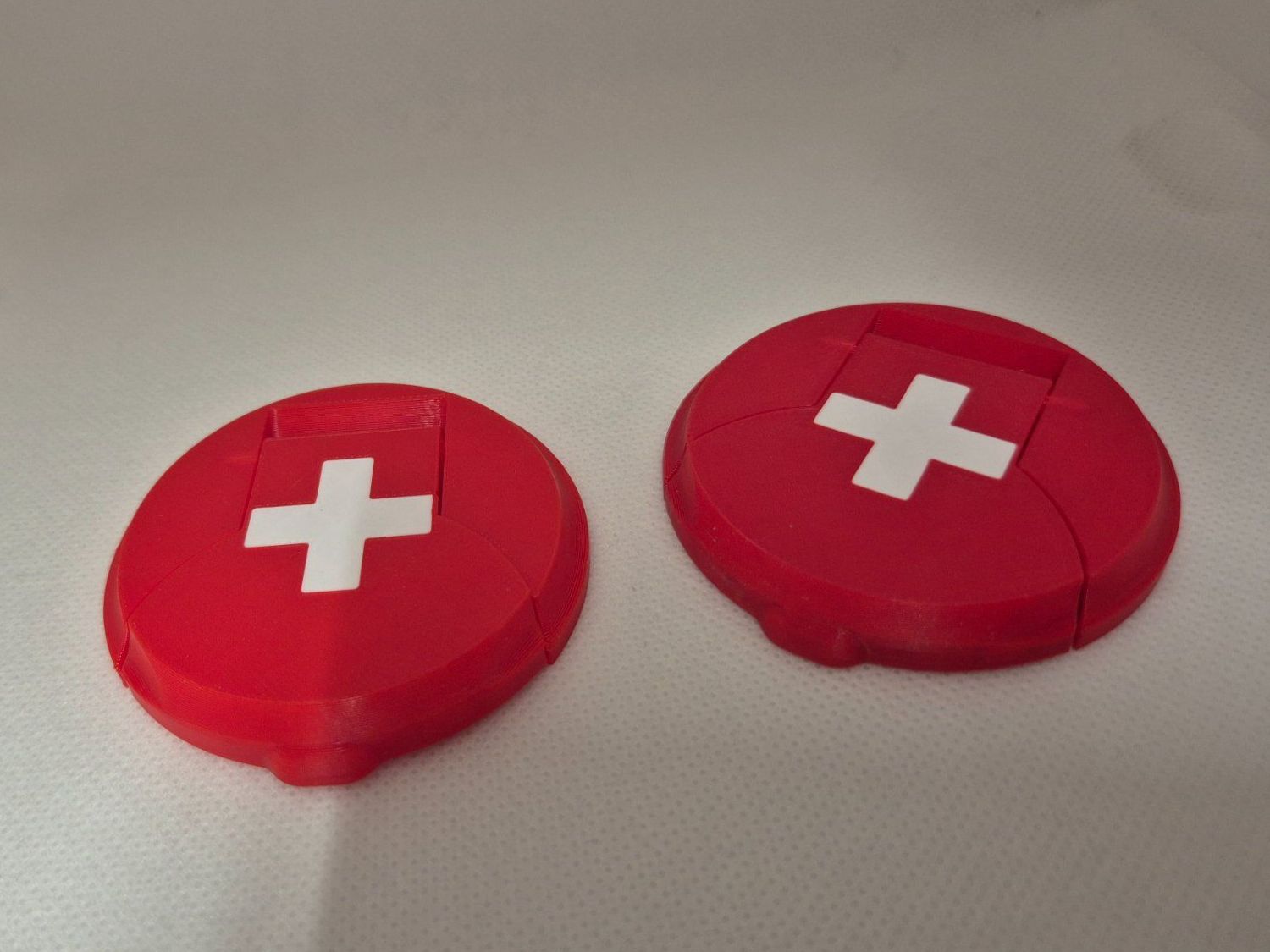 Contenitori & Simili: 2x Dosenverschluss Schweiz 🇨🇭 für Bier- und Getränkedosen – Nuovo (secondo la descrizione) da Rickenbach b. Wil venduto da agu_6jgz 2