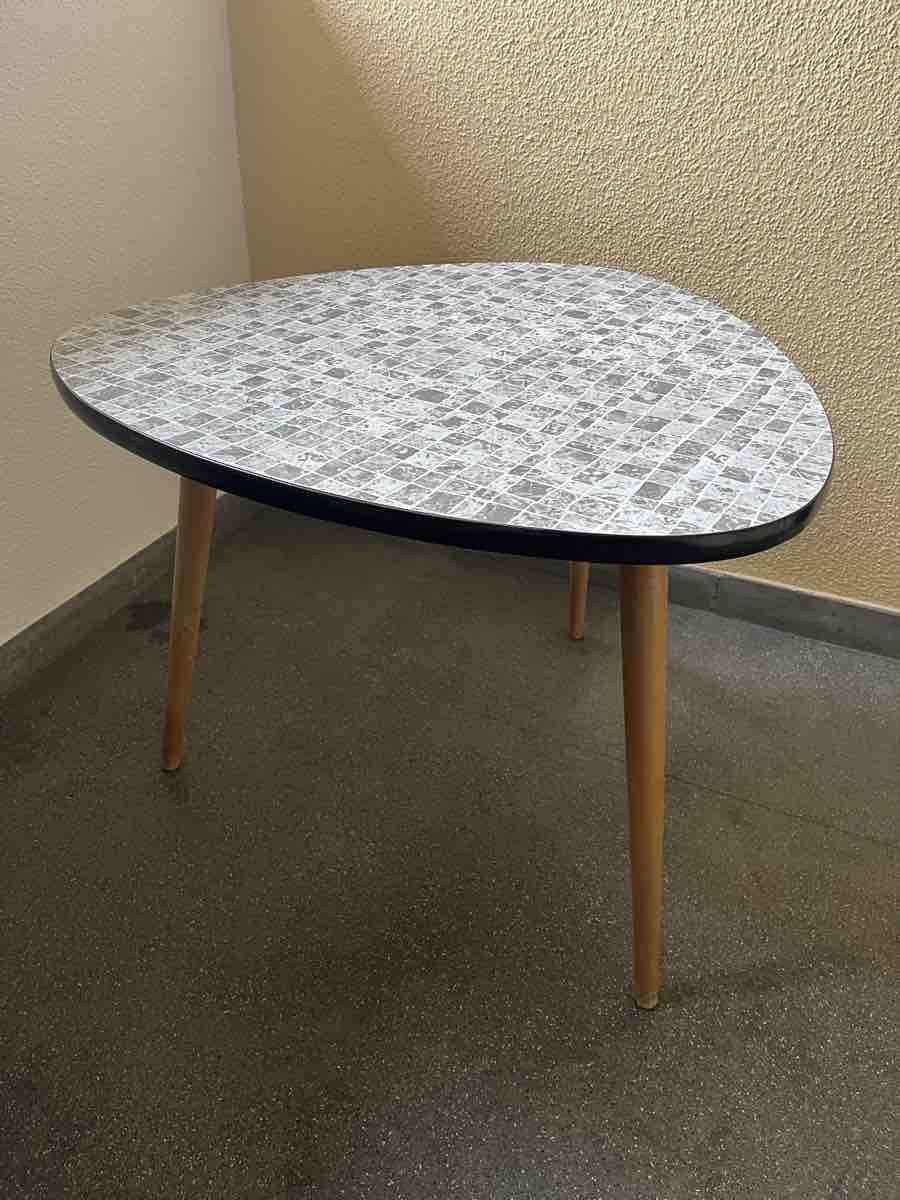 Tavoli: Couchtisch Nierenform – Usato da Zürich venduto da du_bois 1