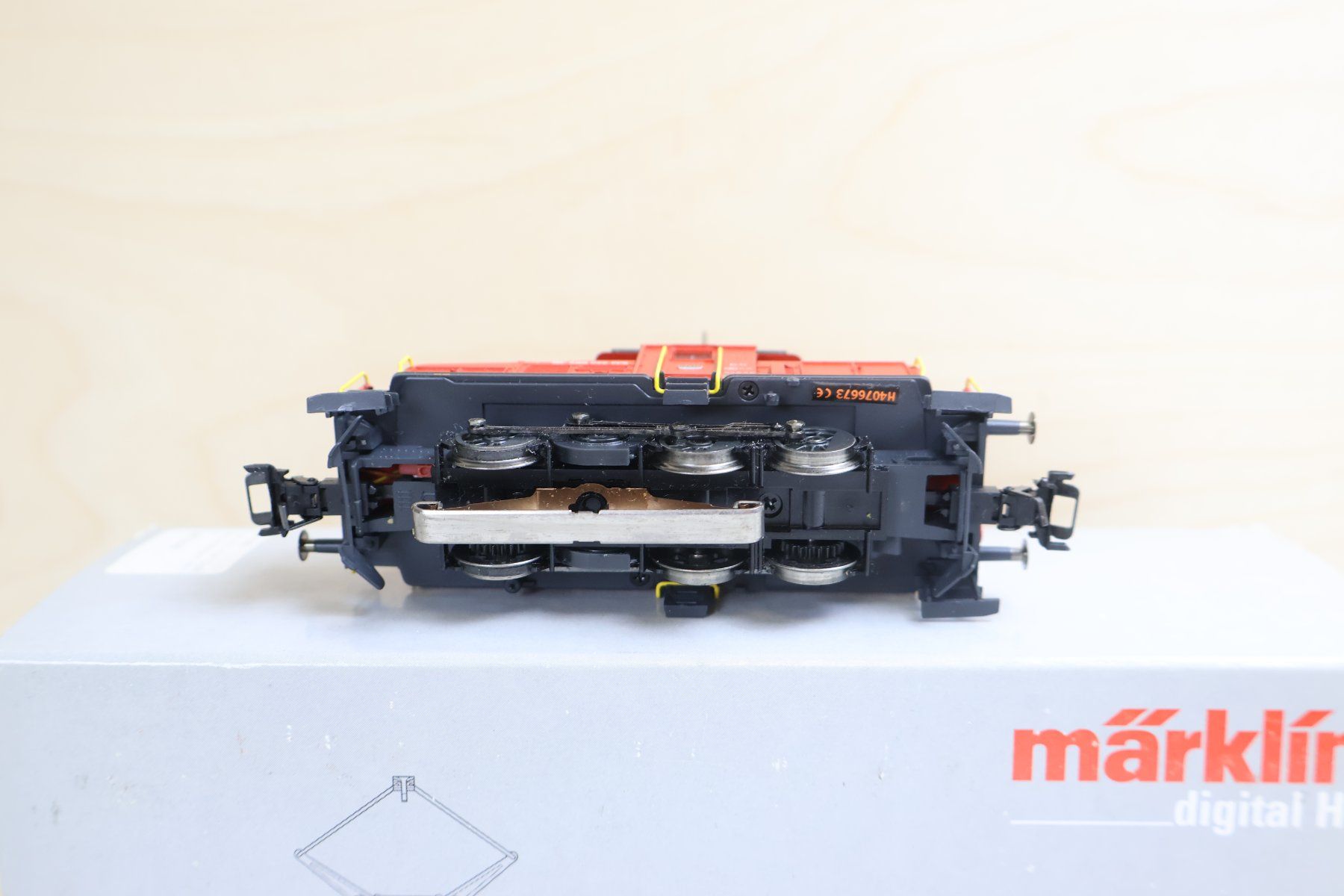 Märklin Modelleisenbahnen: Märklin SBB Ee 3/3 E-Lok - Digital 36330 – Gebraucht aus Winterthur von Monstera 6