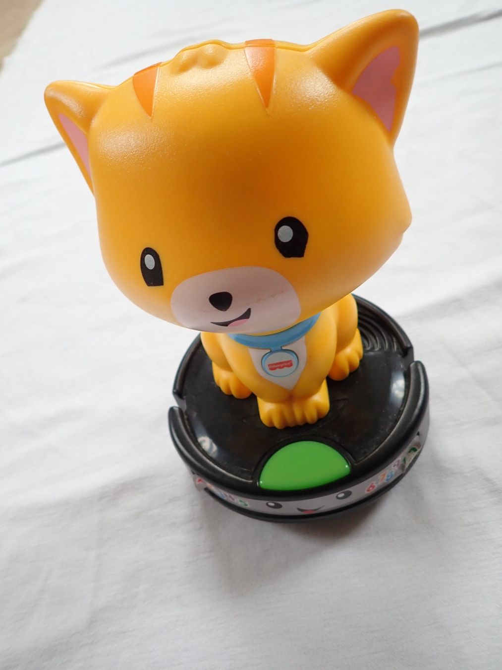 Fisher-Price Spielzeuge: Dès 9 mois : chaton musical sur roulettes – Neu (gemäss Beschreibung) aus Petit-Lancy von camping_car