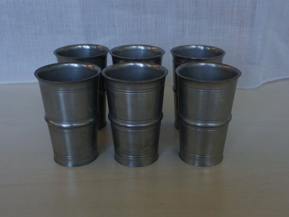Bicchieri: Zinnbecher 6er Set gross – Nuovo (secondo la descrizione) da Giswil venduto da sowo60