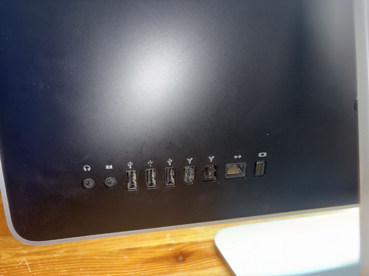 Apple PC: Apple iMac 21.5" for sale – Usato da Oberdorf SO venduto da Swiss-Inc 1