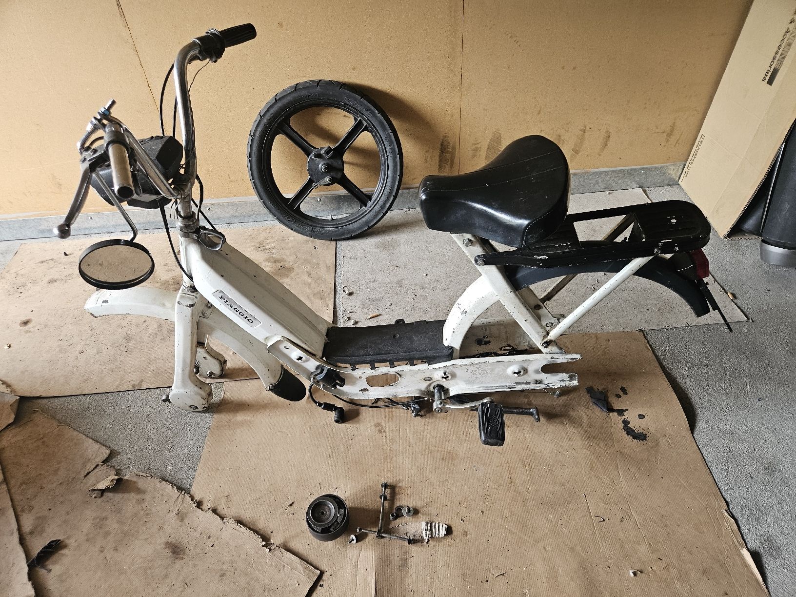 Piaggio Parti ricambio per ciclomotori: Paggio Ciao Rahmen – Difettoso da Buchs LU venduto da Roli2.0
