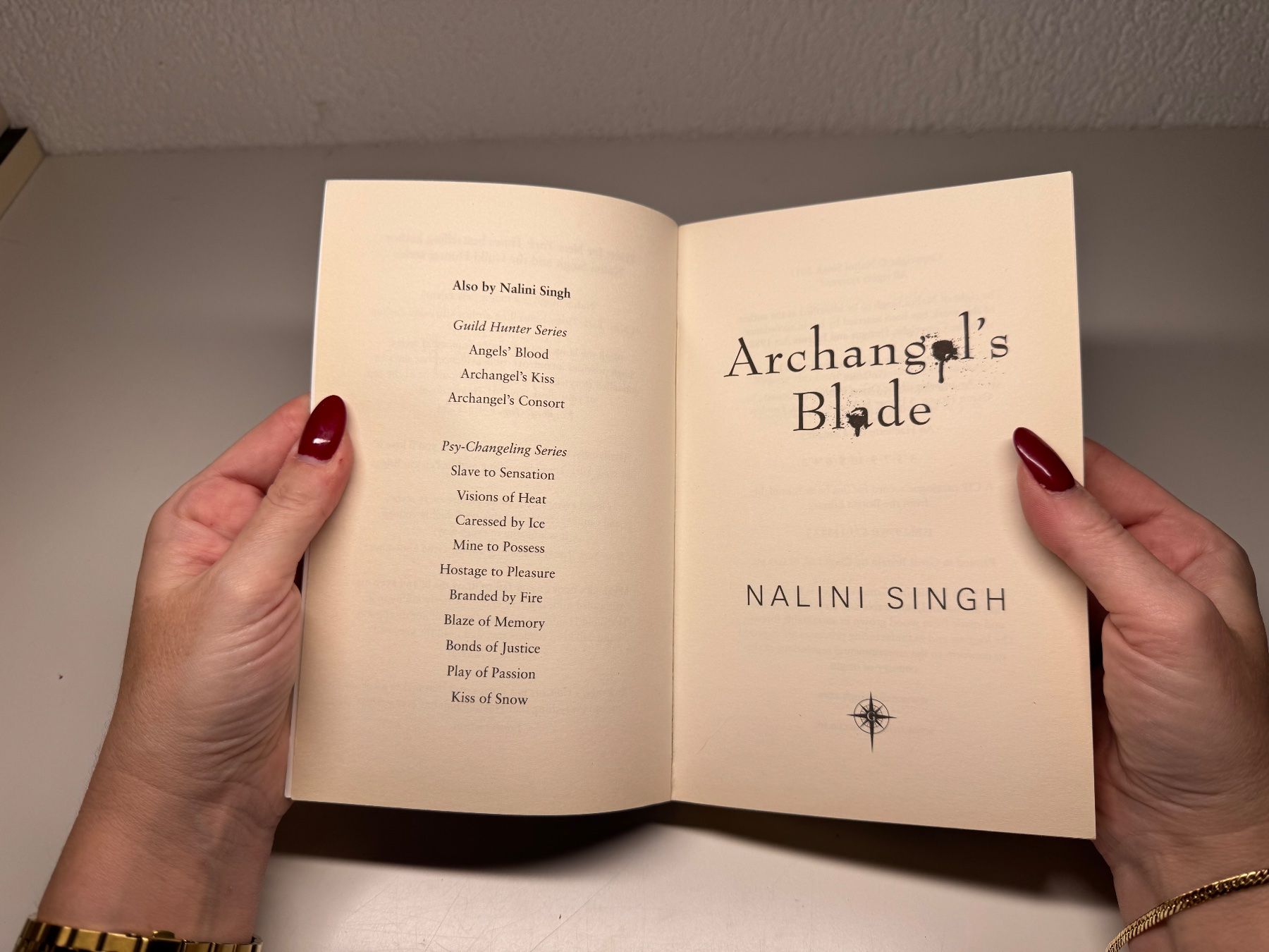 Bücher: NOVEL: Nalini Singh, Archangel's Blade – Gebraucht aus Grosswangen von English_books 2