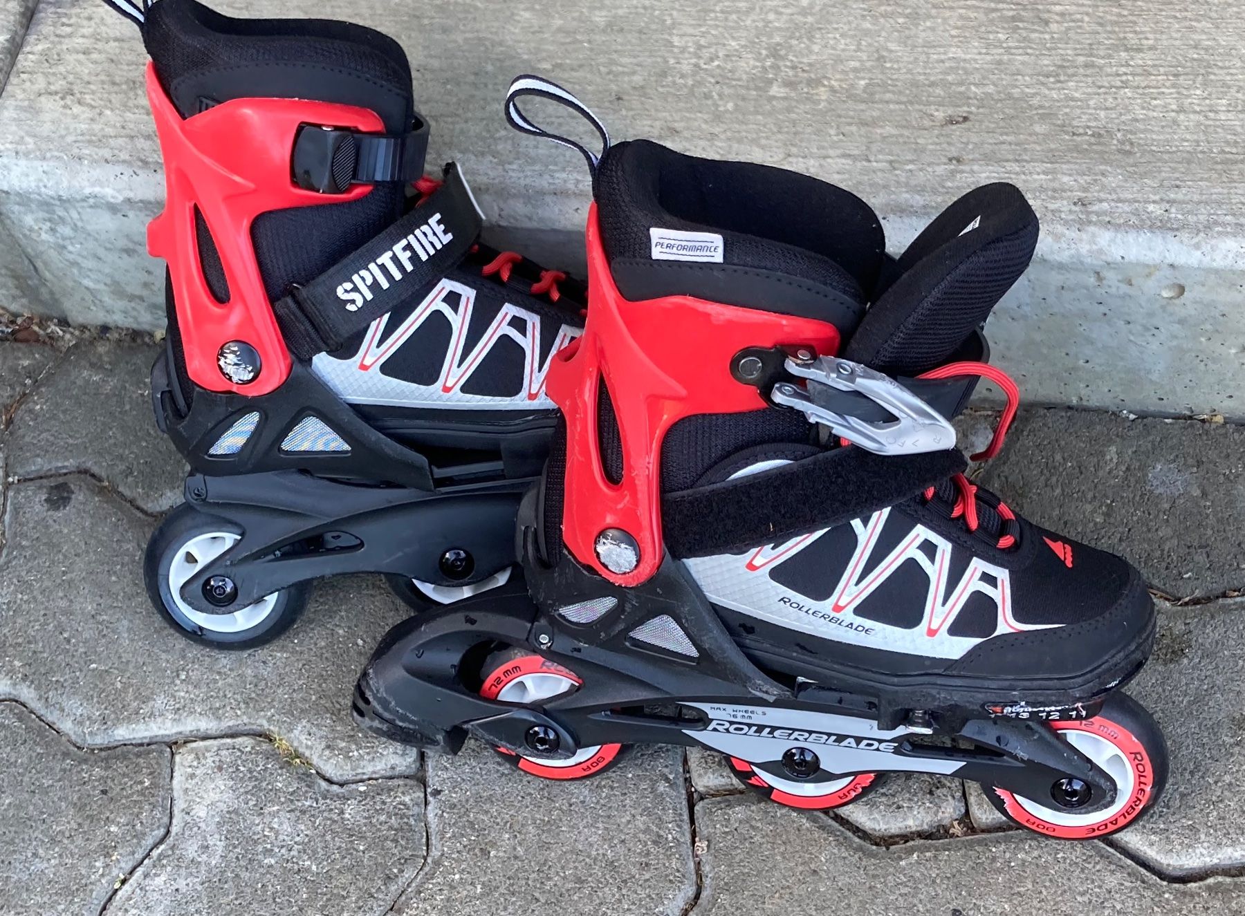 Patins à roul. & inline: Rollerblade Spitfire – D'occasion à Pratteln par Ahorn016