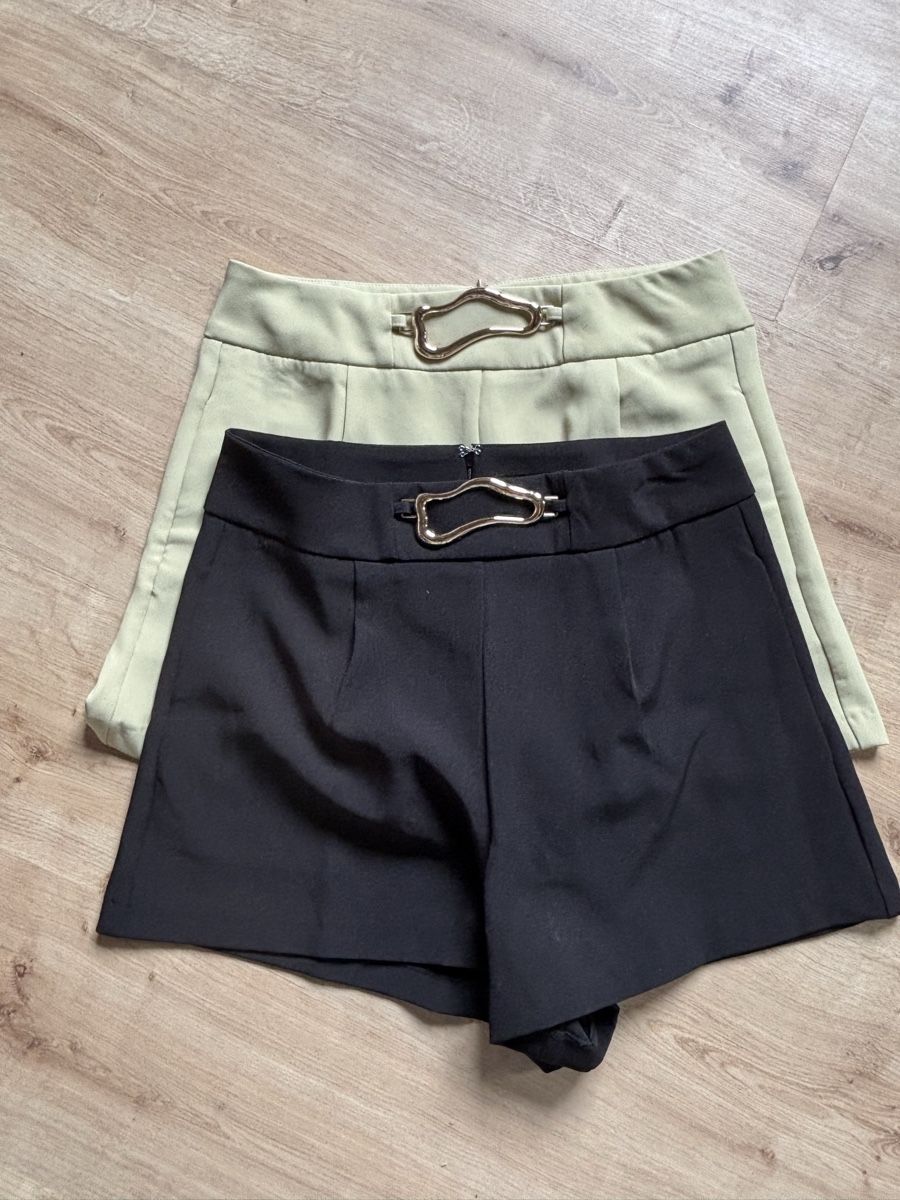Zebra Lotti di vestiti: lot de shorts zébra, taille L – Nuovo (secondo la descrizione) da Tavannes venduto da callie.mcli 2