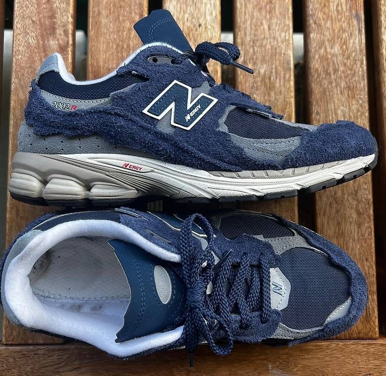 New Balance Scarpe da uomo: New Balance 2002R Sneakers – Nuovo (secondo la descrizione) da Genthod venduto da mar_g8vn