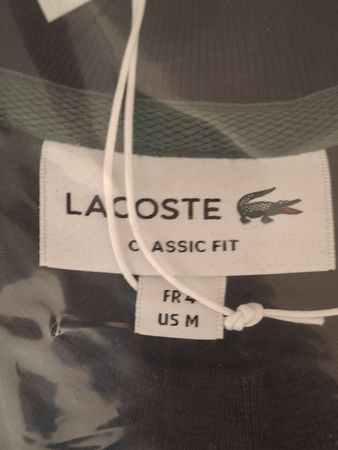 pull Lacoste noir coupe classique taille M neuf