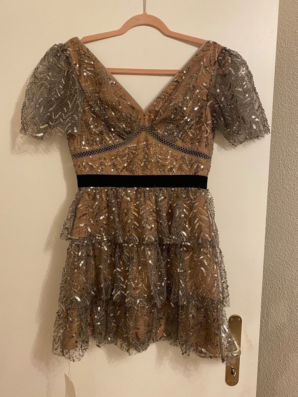 Self-Portrait Kleider: Self-portrait sequin mini dress NEW – Neu und originalverpackt aus Kilchberg ZH von roz_qcj7 1