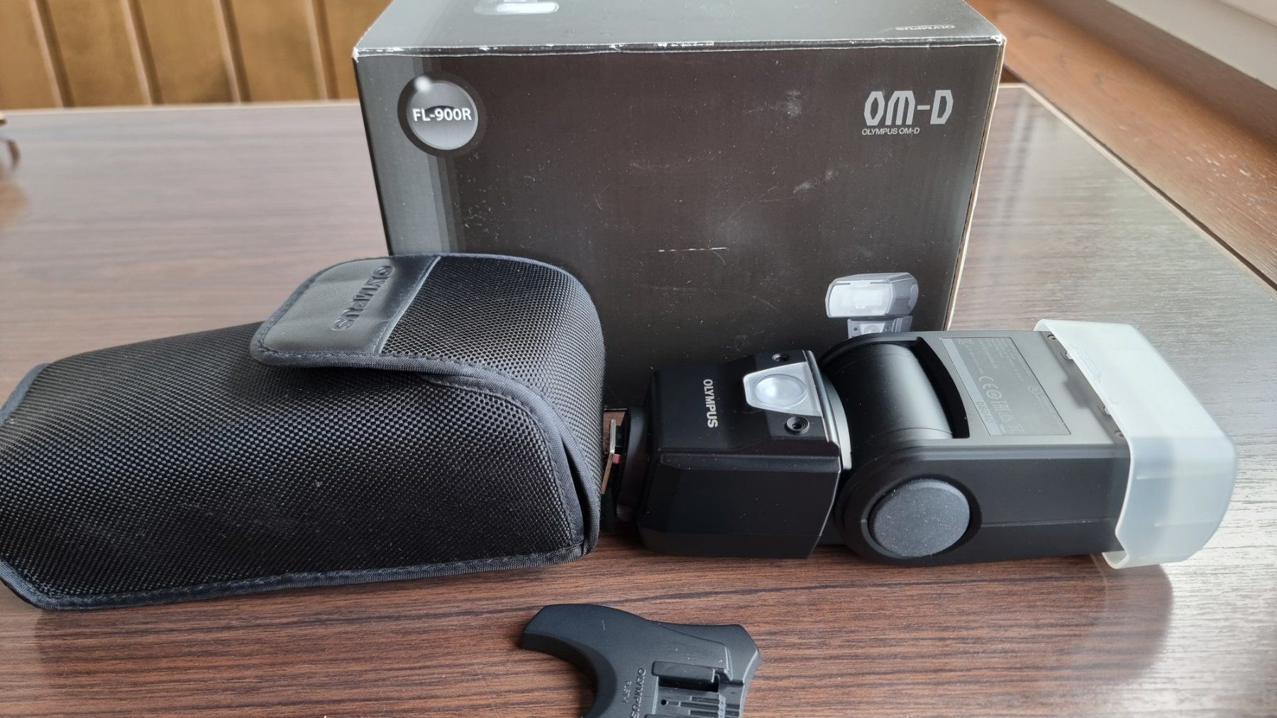 Olympus Flash: Olympus Blitz FL-900R – Usato da Au ZH venduto da Krokodil08 3
