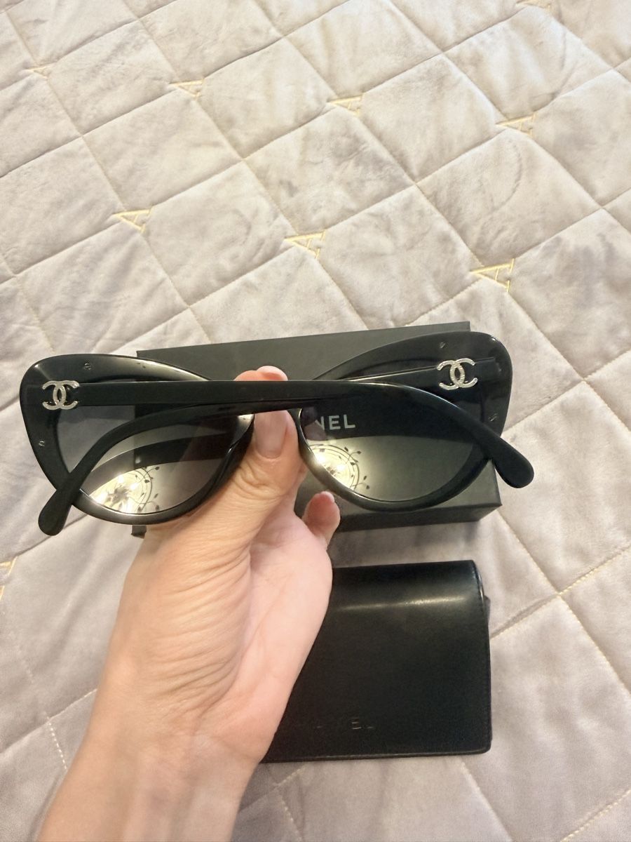 Chanel Occhiali & Lenti: Chanel sunglasses – Nuovo (secondo la descrizione) da Genève venduto da iri_f78b 1