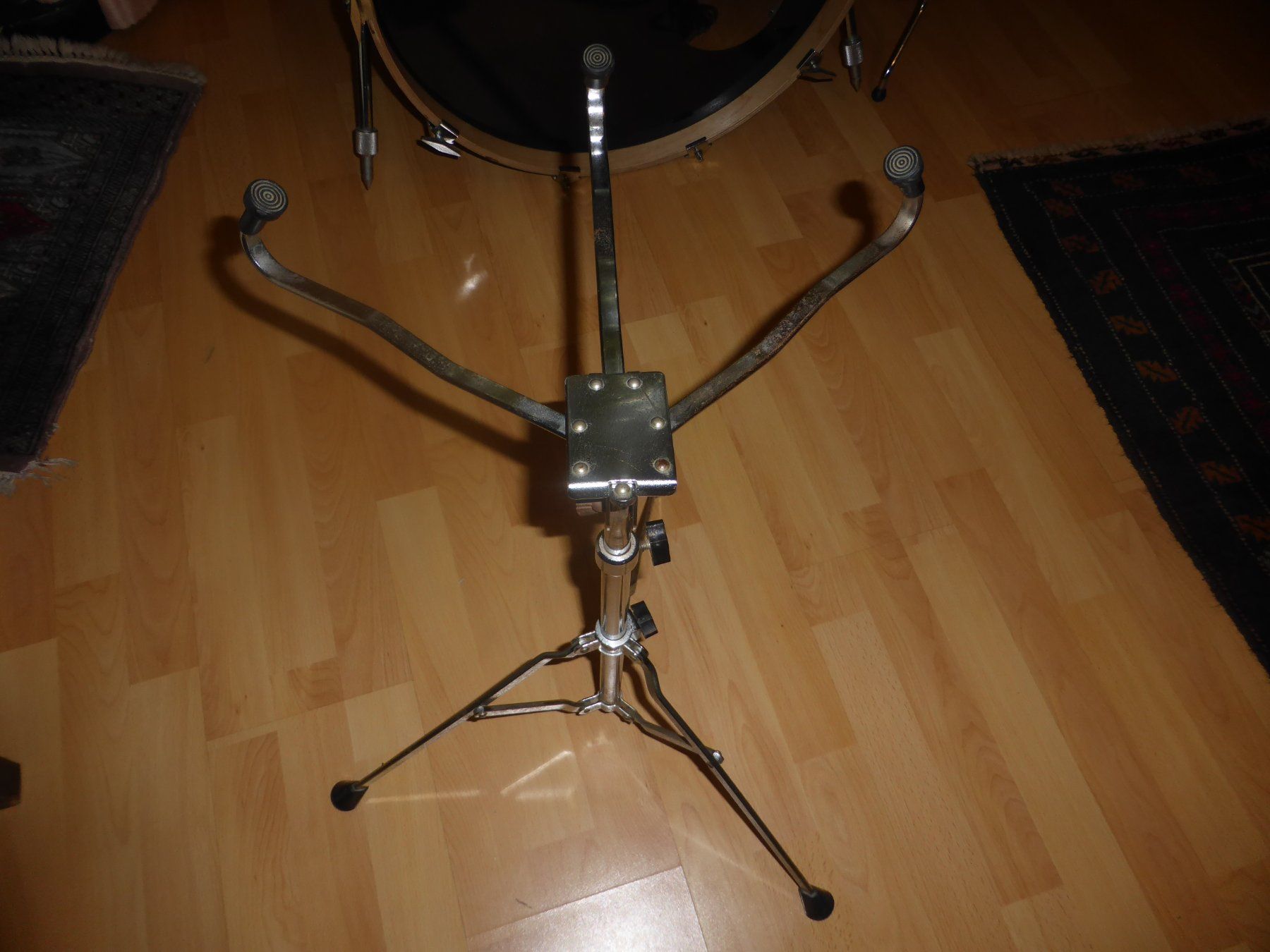 Musikinstrumente: SNARE STAND 60er. – Gebraucht aus basel von tama_fab
