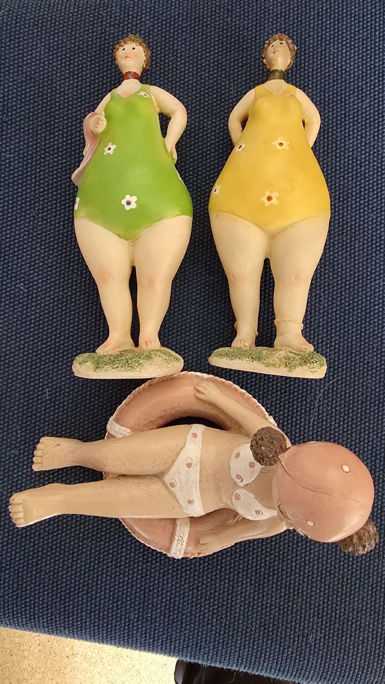 Tutte le decorazioni: 3 Deko Figuren  – Usato da Ettingen venduto da 1964erNachtzugfahrer