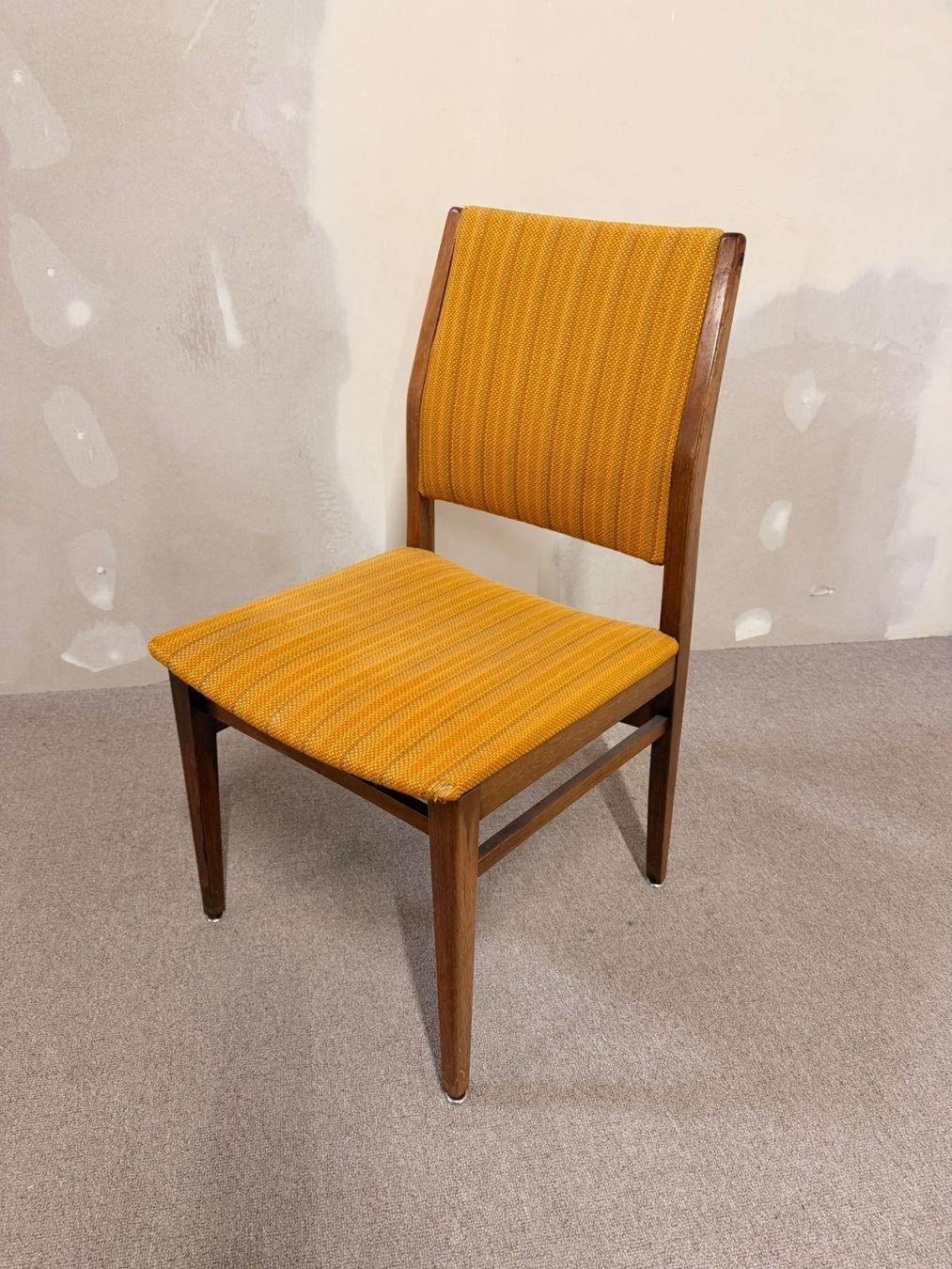 Sedie: Mid Century Stuhl 70er Jahre Strukturstoff Holz – Usato da Rickenbach ZH venduto da Insider-Boerse 8
