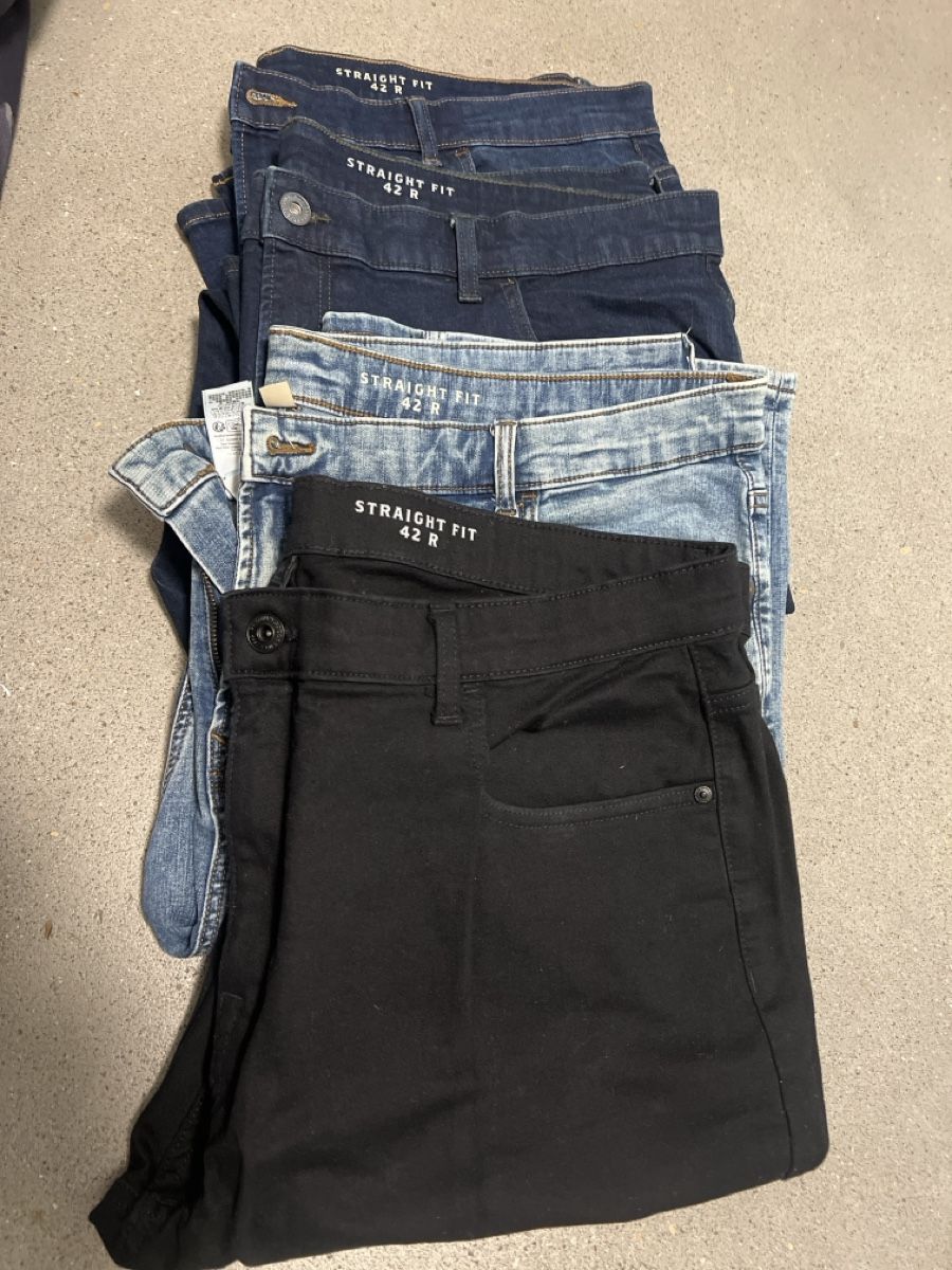Jeans: 4x Jeans in Inch 42 – Usato da Wittenwil venduto da mx5mx5 1