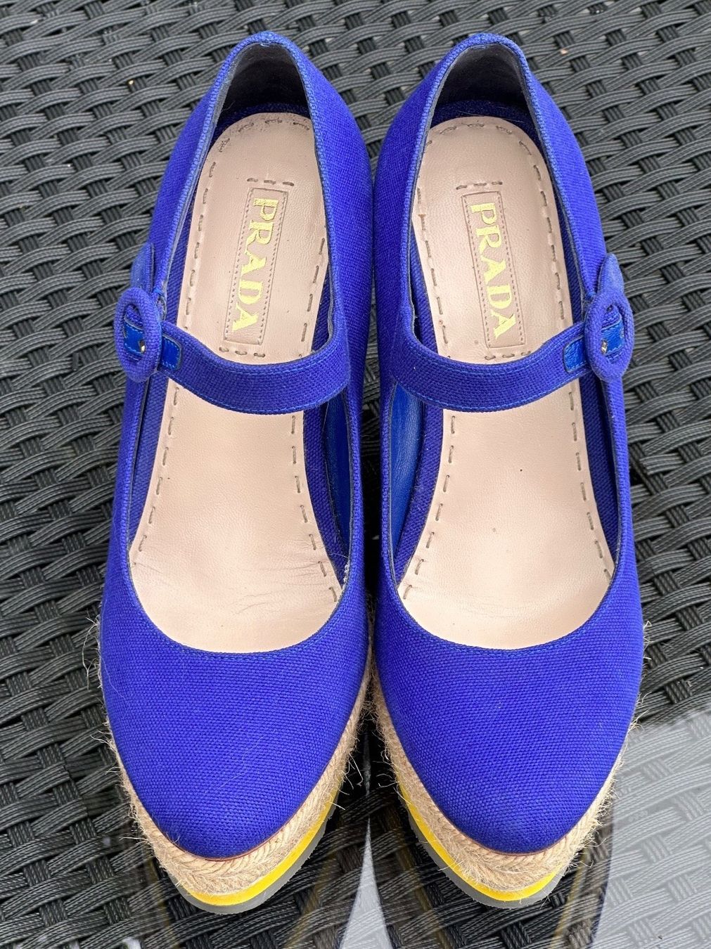Prada Chaussures femmes: Prada Pumps - special edition – D'occasion à Zufikon par Modestil365 2