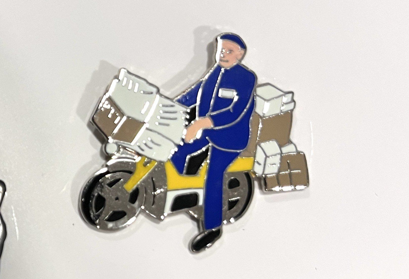 Placchette & Badge: Pin Post – Usato da Kriens venduto da TSCH1