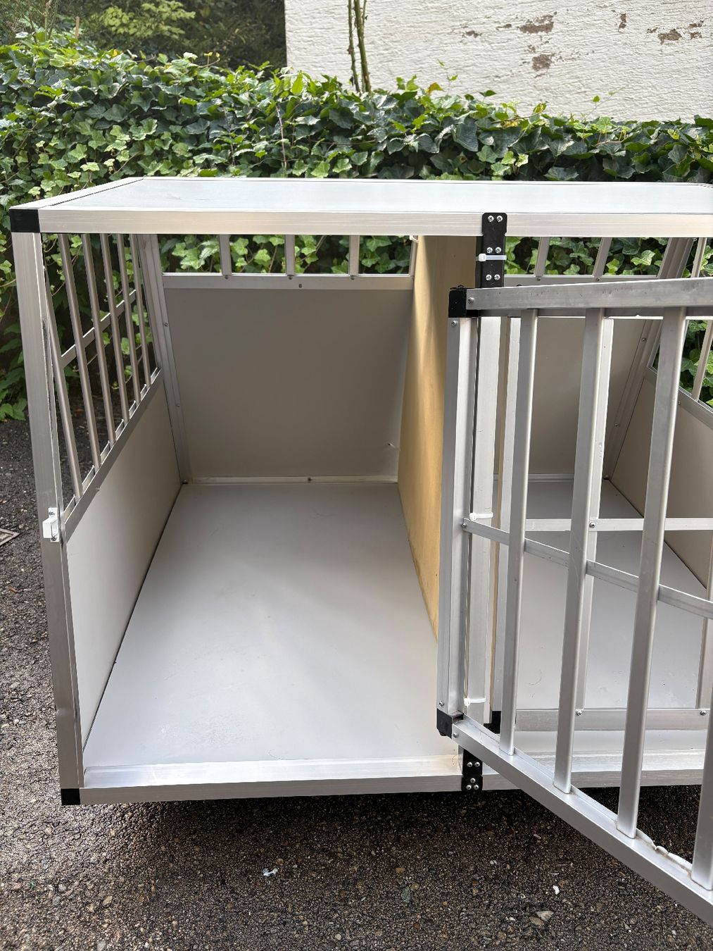 Käfige, Transport & Sicherheit: Boxe Double pour Chien en Aluminium – Gebraucht aus Biel/Bienne von StrawGuy 1