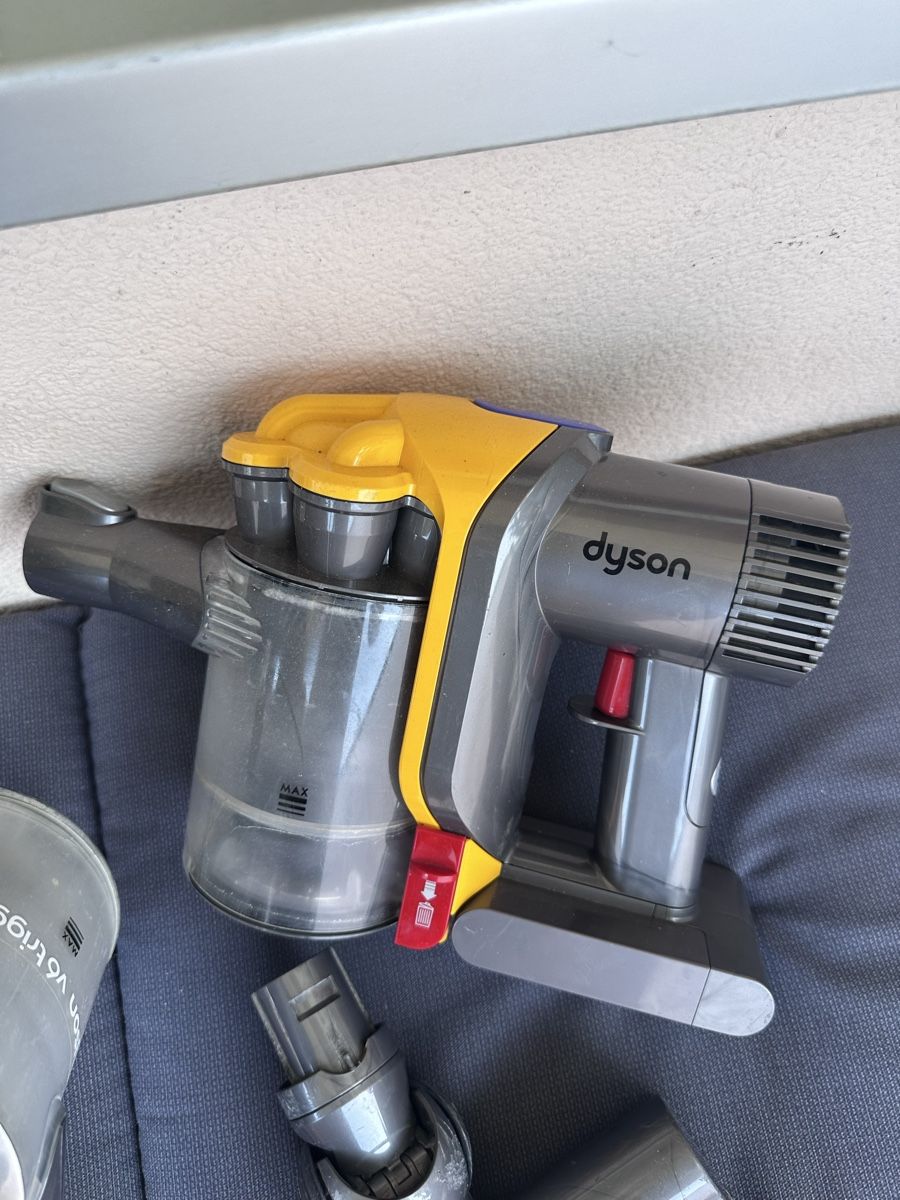 Dyson Staubsauger & Zubehör: Dyson V6 Trigger Cordless Vacuum Cleaner Used – Defekt aus Pratteln von Besliu.Claudiu 2