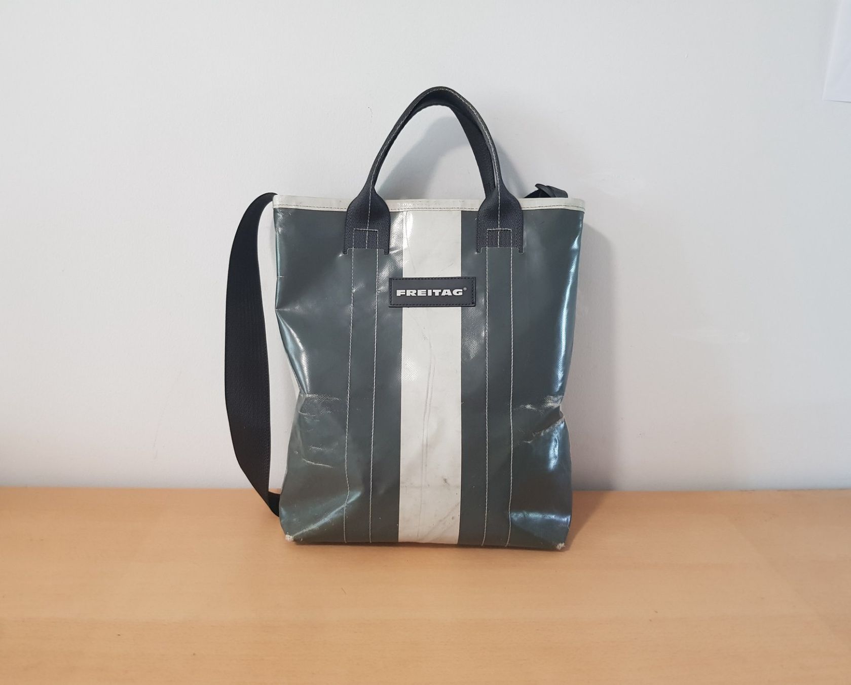 Freitag Borse: Freitag Tasche/Umhängetasche – Usato da Basel venduto da Birs868