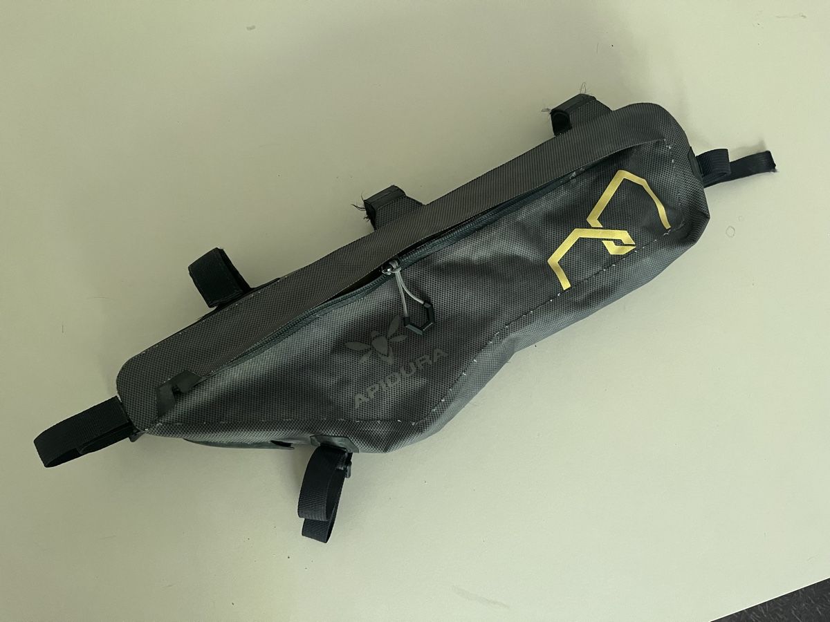 Apidura Borse: Apidura Expedition Frame Pack 4.5L – Difettoso da Zürich venduto da joric96 1