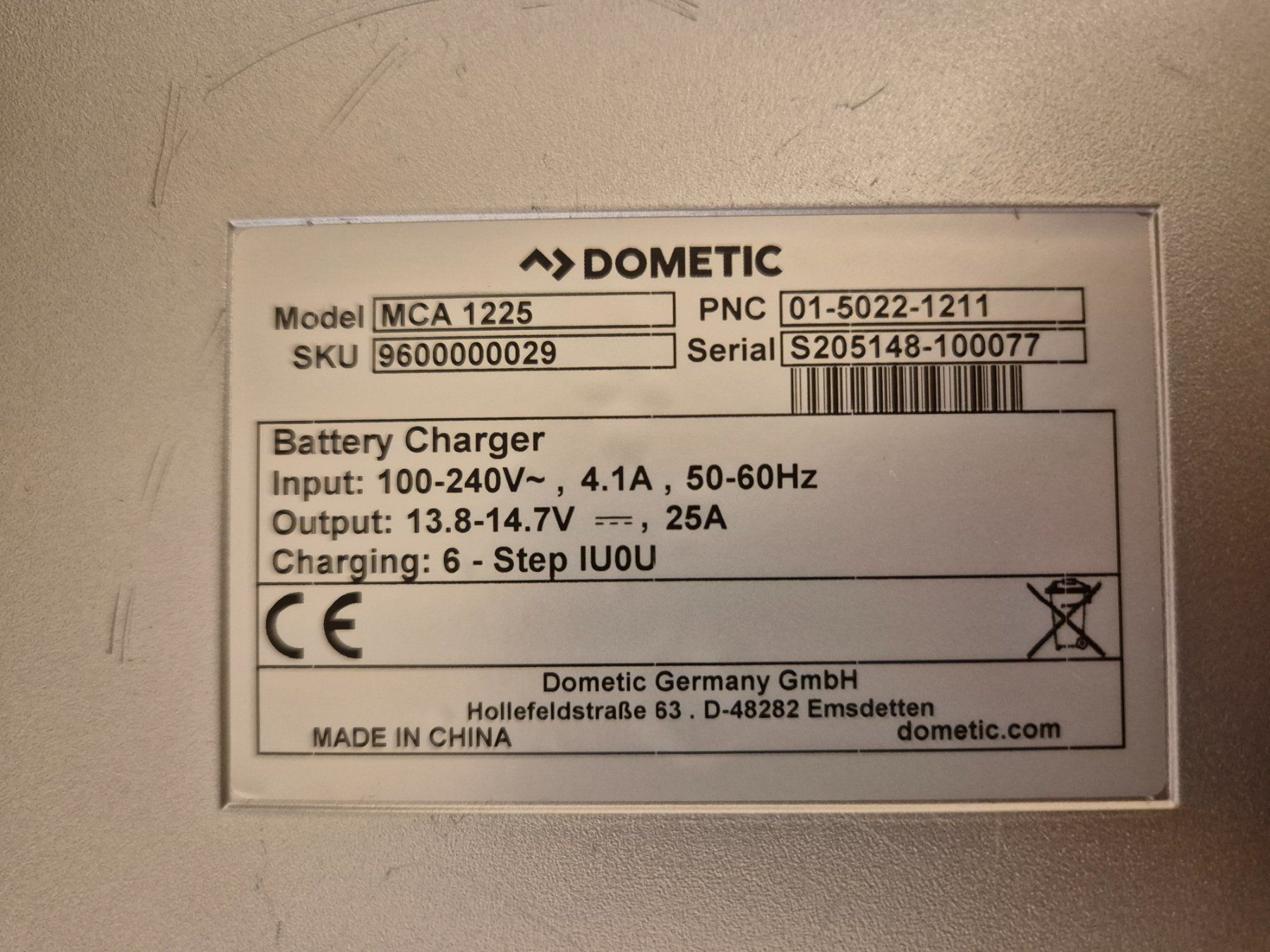 Dometic Caricabatterie: DOMETIC WAECO PerfectCharge MCA1225 – Usato da Weiach venduto da ZHmakitiAG 3