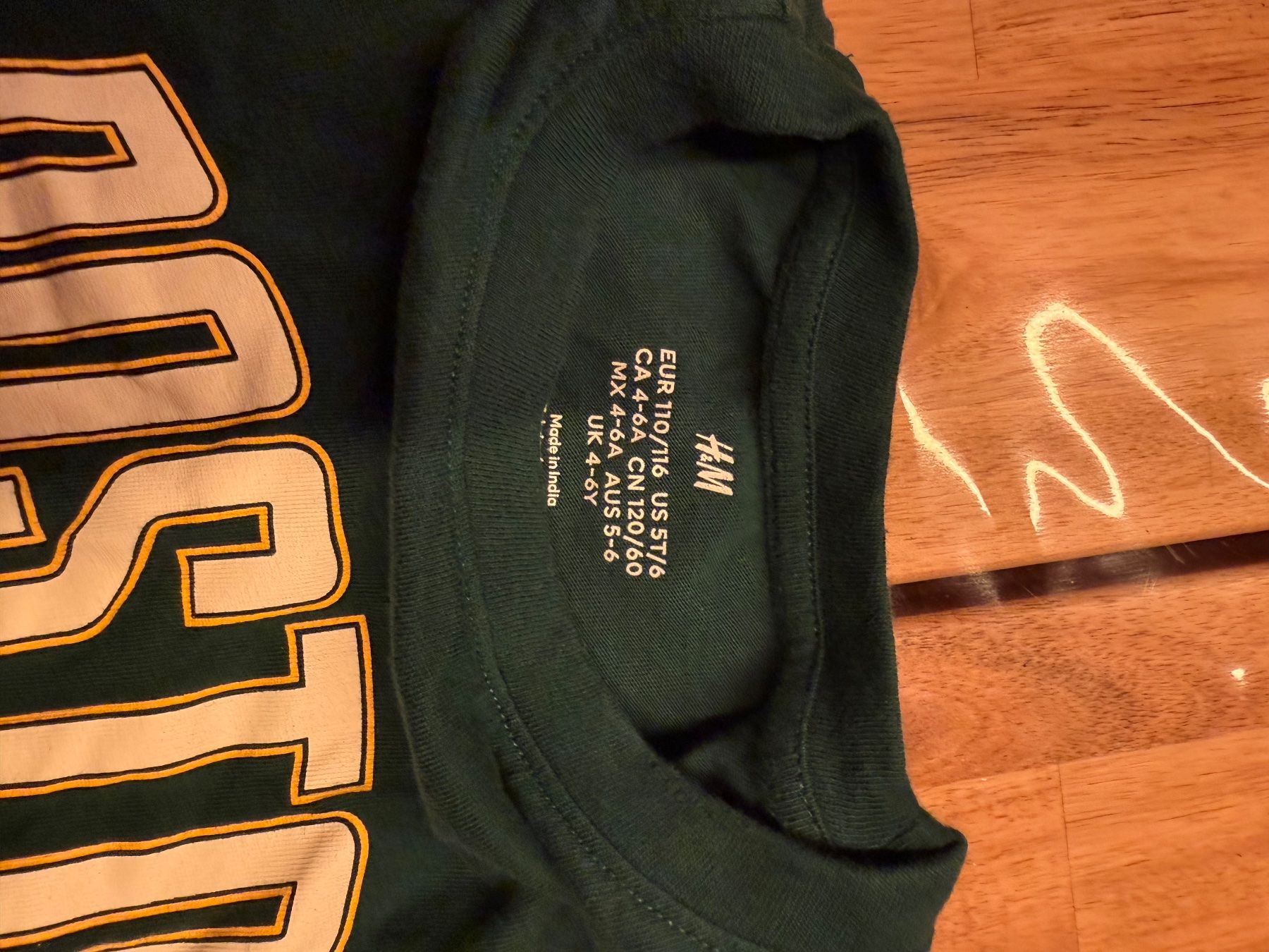 H&M T-shirt: Kinder T-Shirt "Boston" – Nuovo (secondo la descrizione) da Schlieren venduto da svenbaettig 1