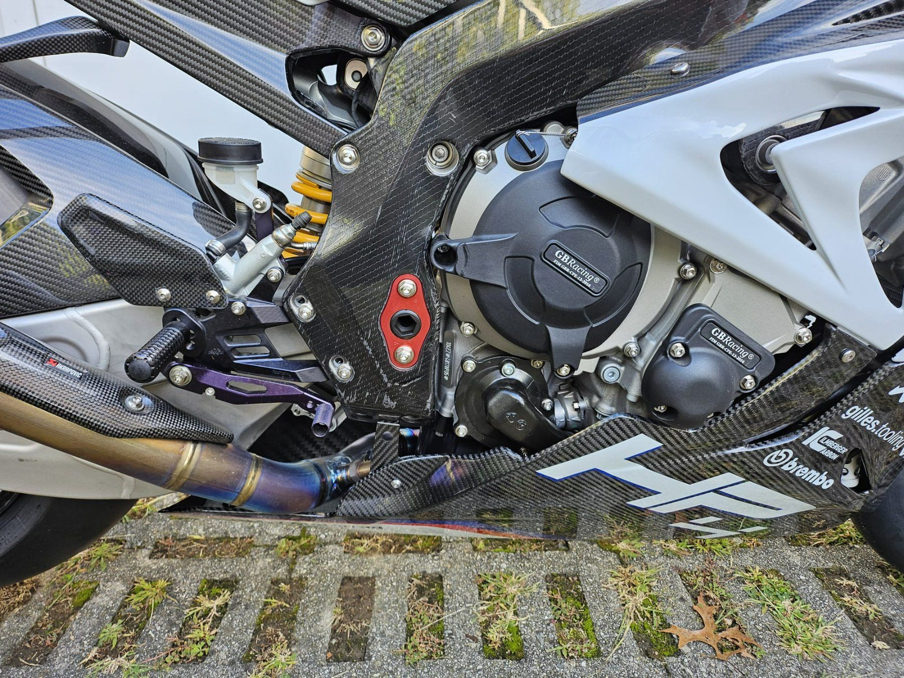 BMW Strada: Bmw HP4 Race - Full Carbon – Usato da Castel San Pietro venduto da gia_h2wq 3