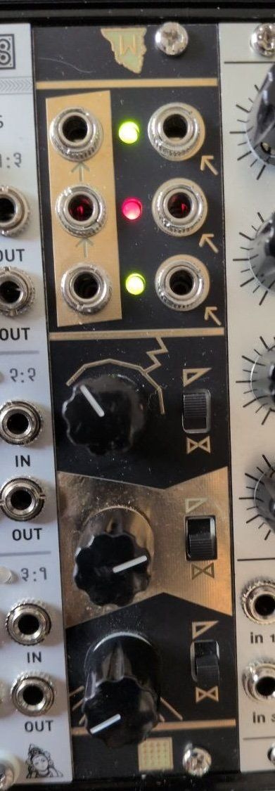 Strumenti musicali: Mutable Instuments DIY Shades Mixing / offset utility – Usato da Bern venduto da archer.hostettler