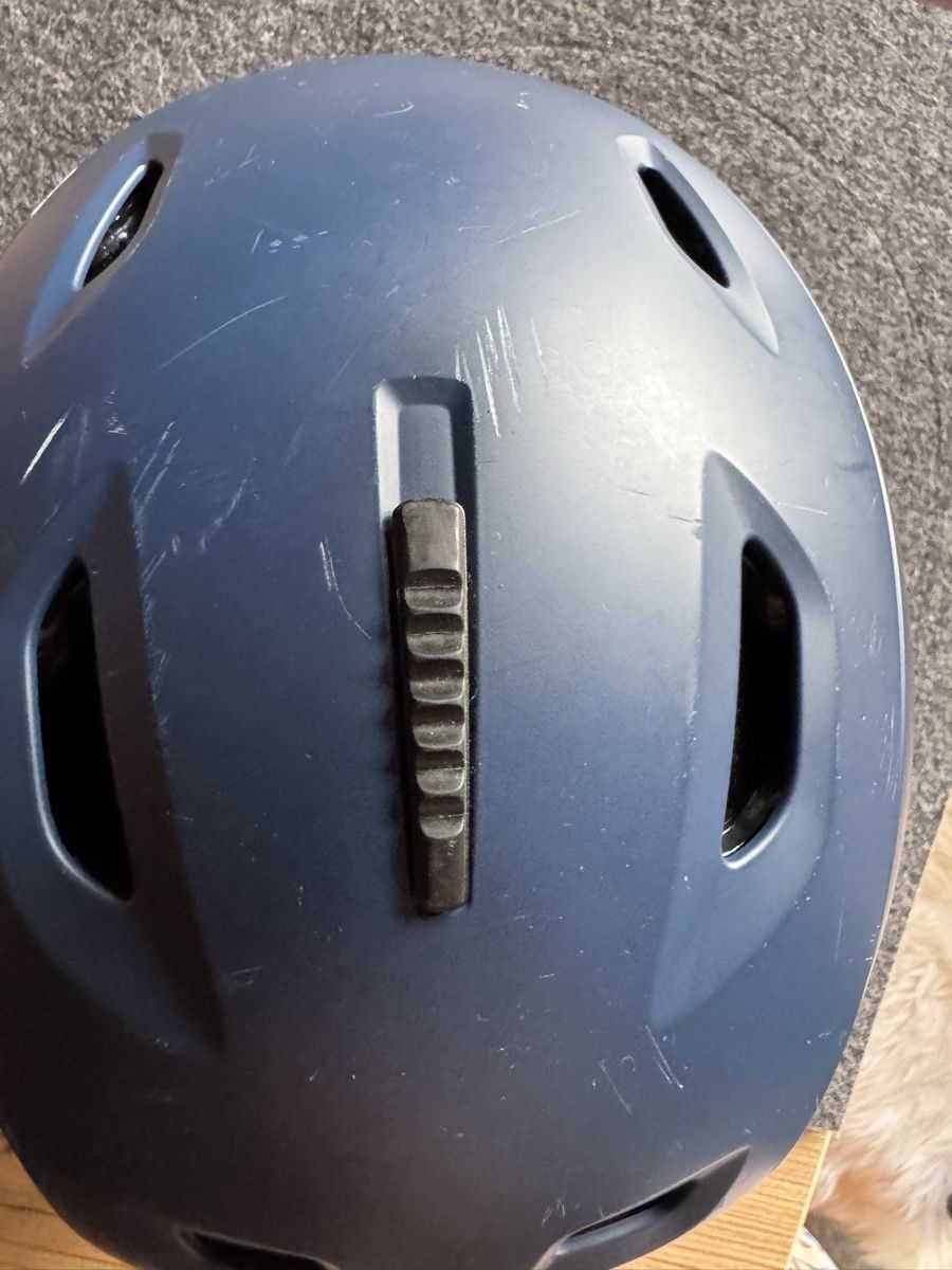 Giro Caschi: GIRO Skihelm, dunkelblau, Gr S – Usato da Saas-Fee venduto da omn_5qkz 2