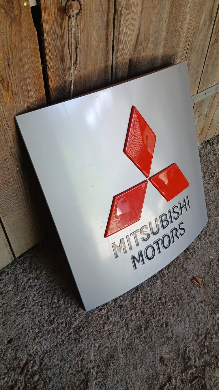 Mitsubishi Insegne: Mitsubishi Schild – Usato da Schwarzenberg LU venduto da mai_cyk6 2