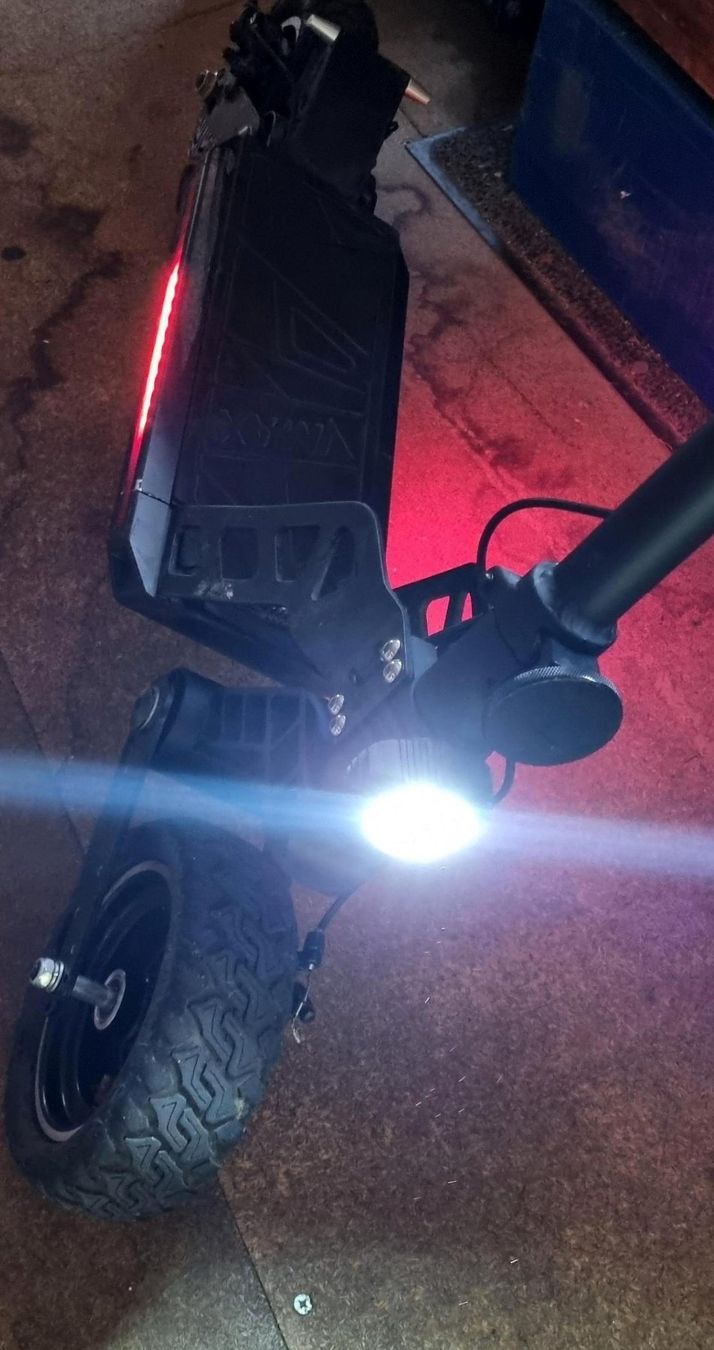 Scooters: Elektroroller VMAX G2 Pro LS trottinette scooter électrique – Defekt aus Collonges von arashee 6