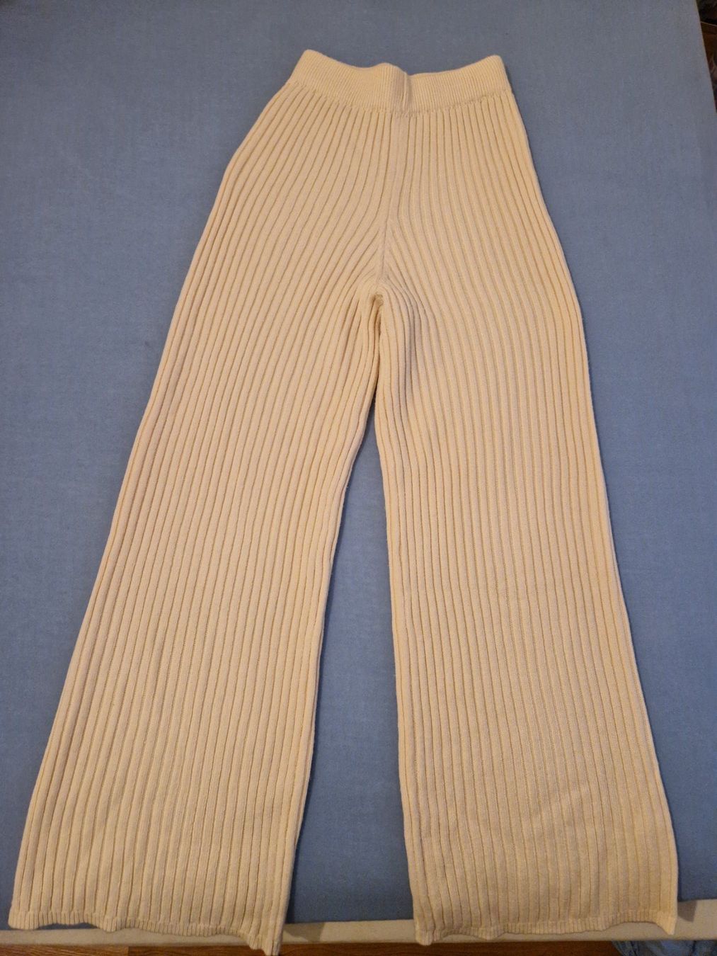 Completi & Tailleur: Zweiteiler Hose & Cardigan – Nuovo (secondo la descrizione) da Emmen venduto da GrabandGo 1