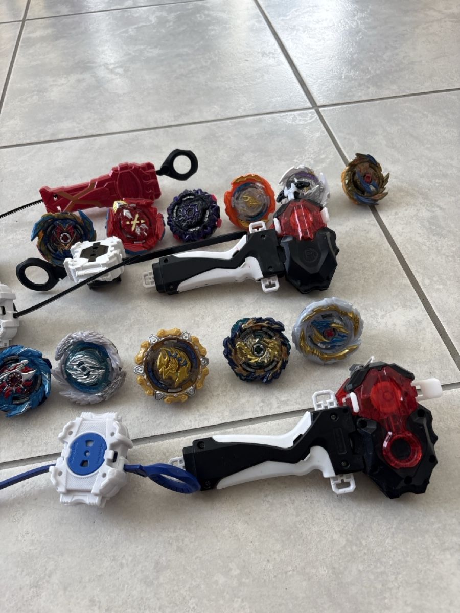 Giocattoli: Beyblades mit Burst Quad Strike – Usato da Niederglatt ZH venduto da CorinneW32 3